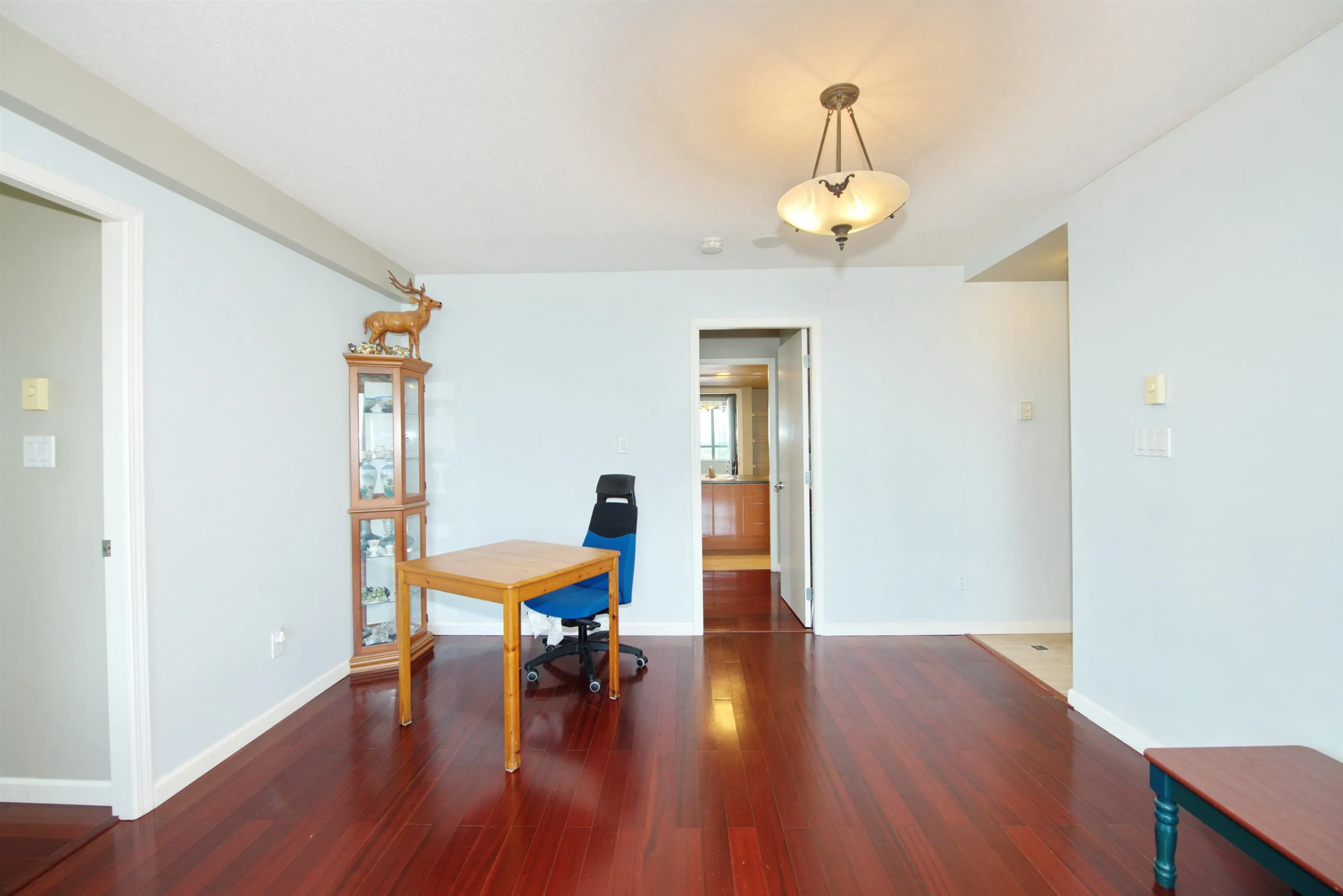 1908 4888 Hazel Street