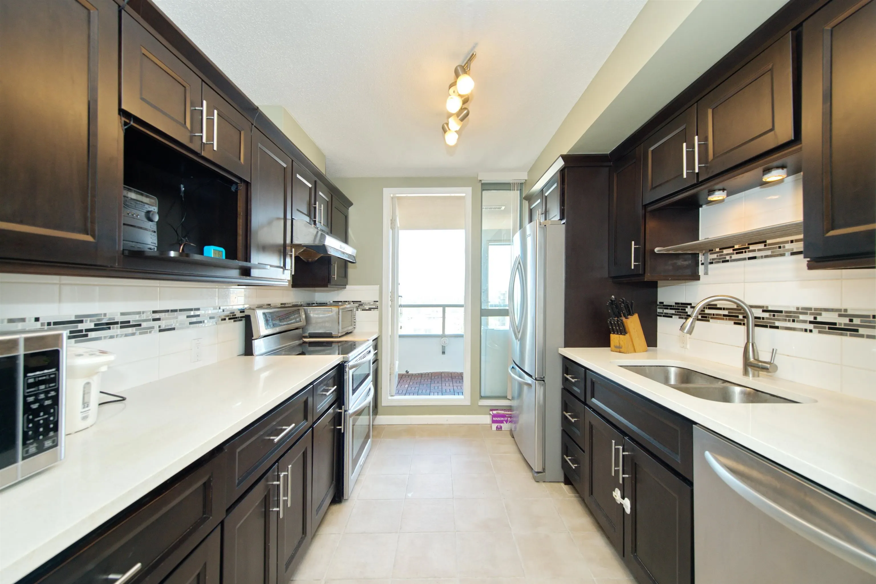 1908 4888 Hazel Street