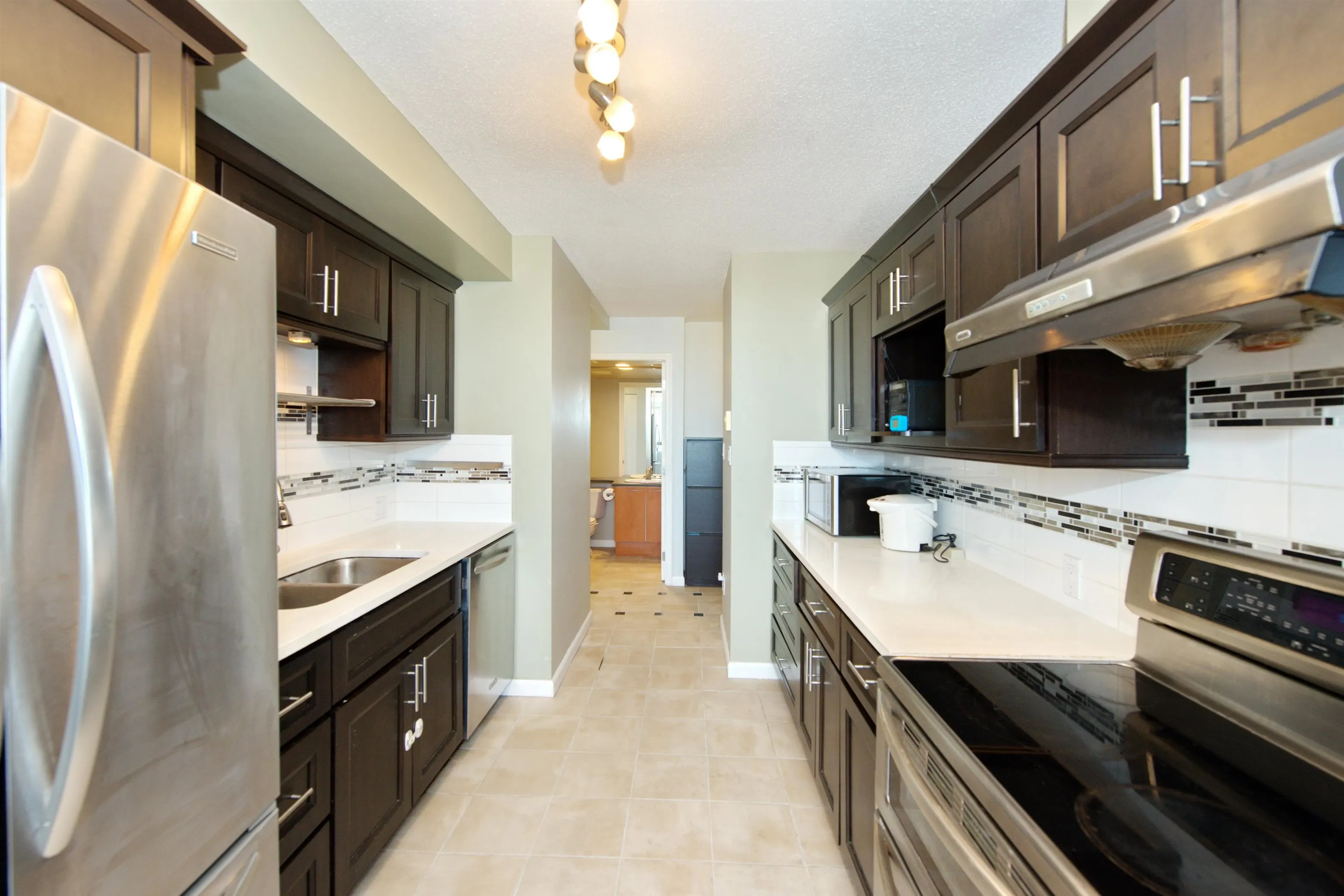 1908 4888 Hazel Street