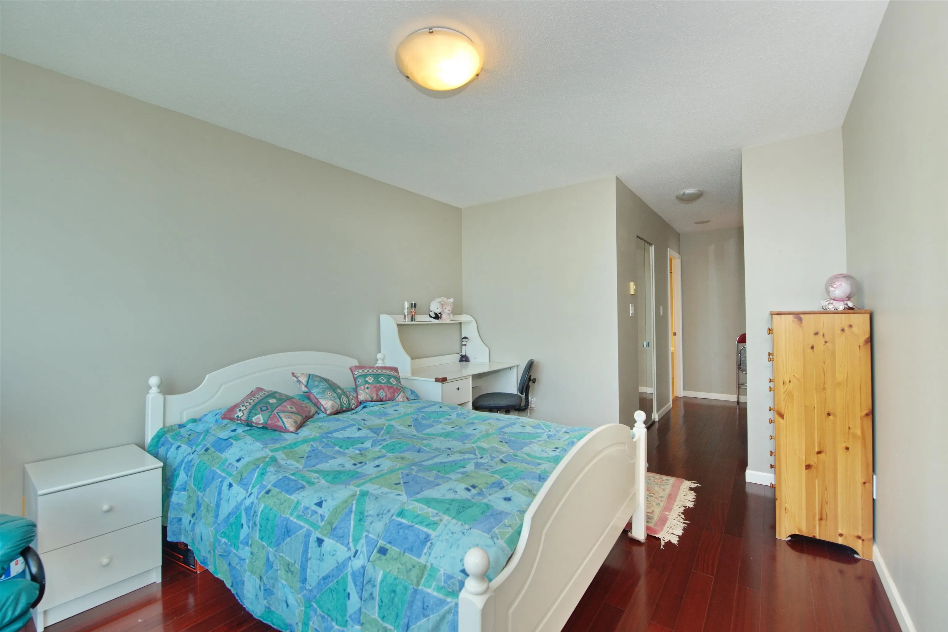 1908 4888 Hazel Street