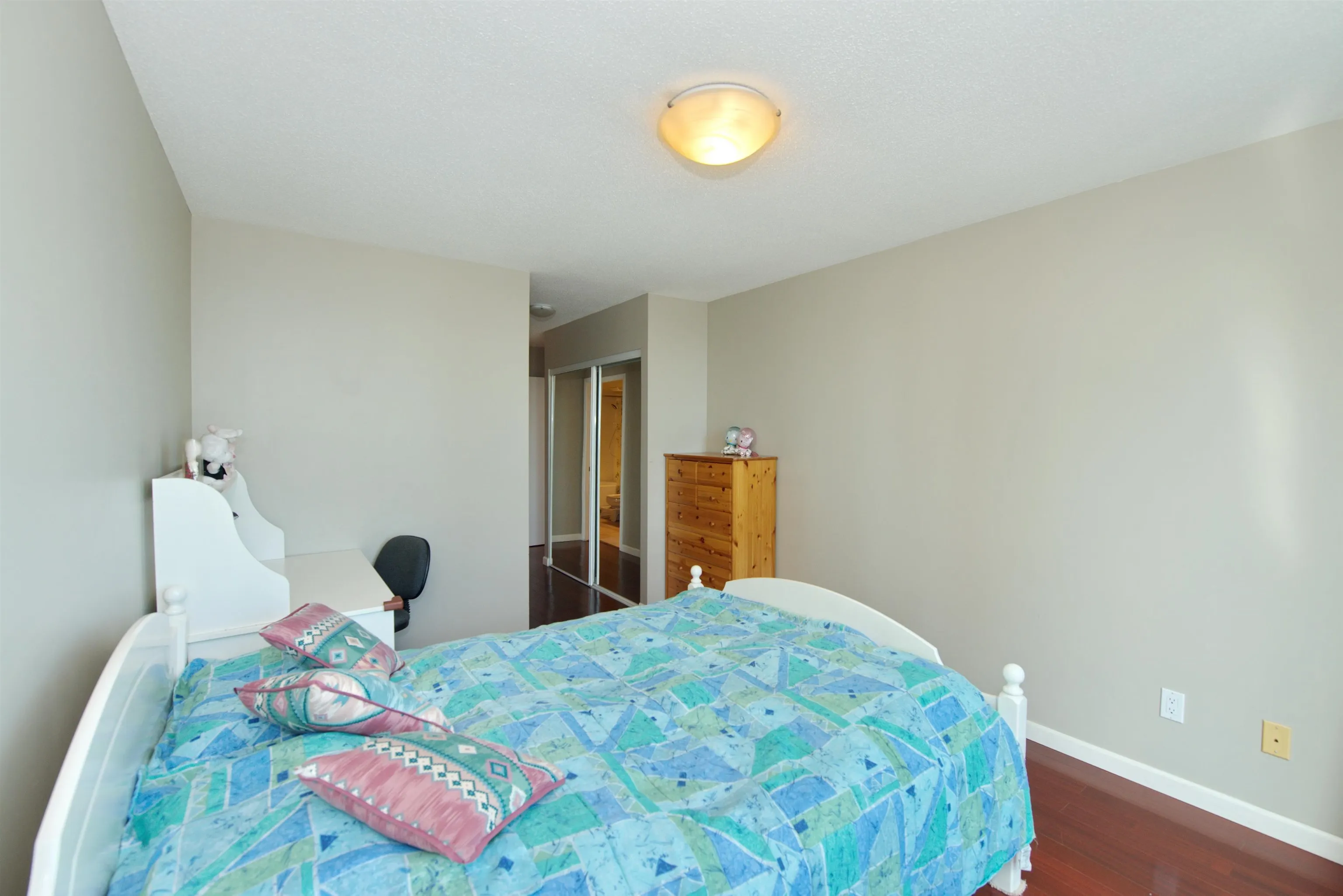 1908 4888 Hazel Street