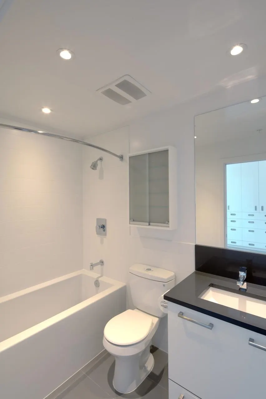 PH8 955 E Hastings Street