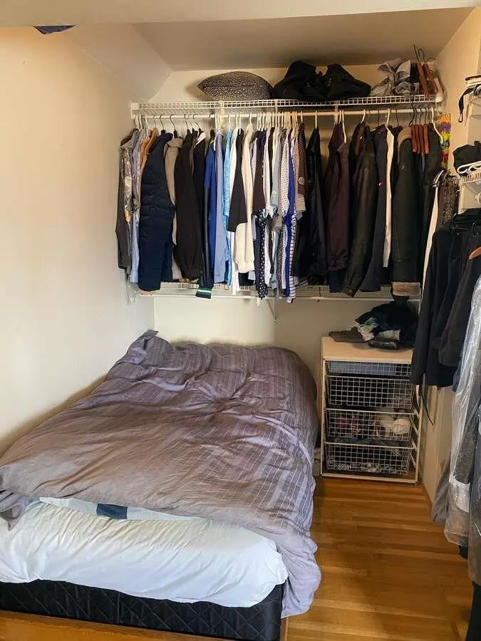 410 1975 Pendrell Street