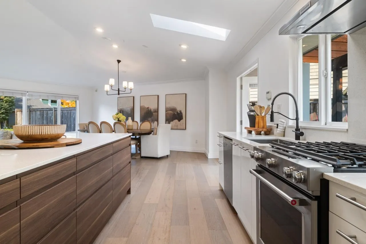 4168 Sunset Boulevard