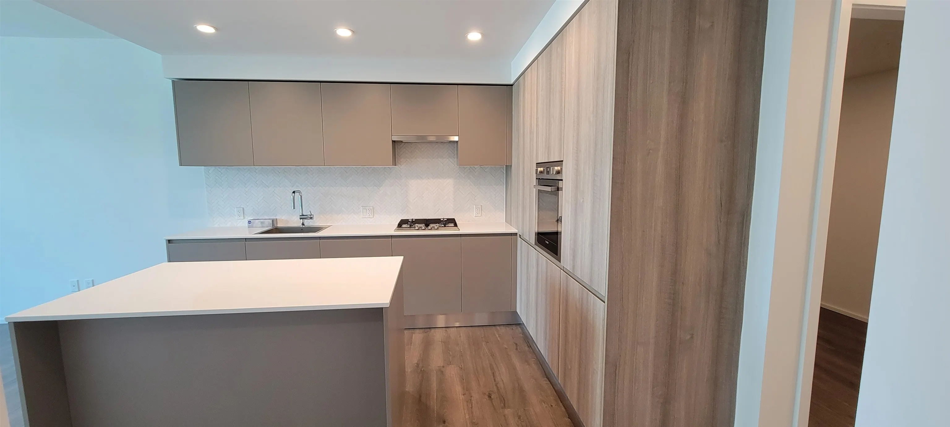 1711 3809 Evergreen Place