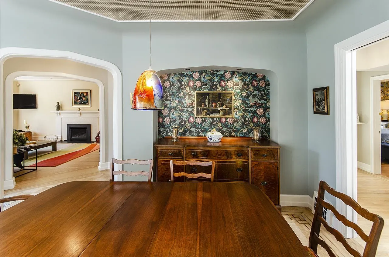 1915 W 43rd Street