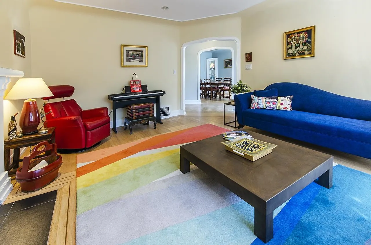 1915 W 43rd Street