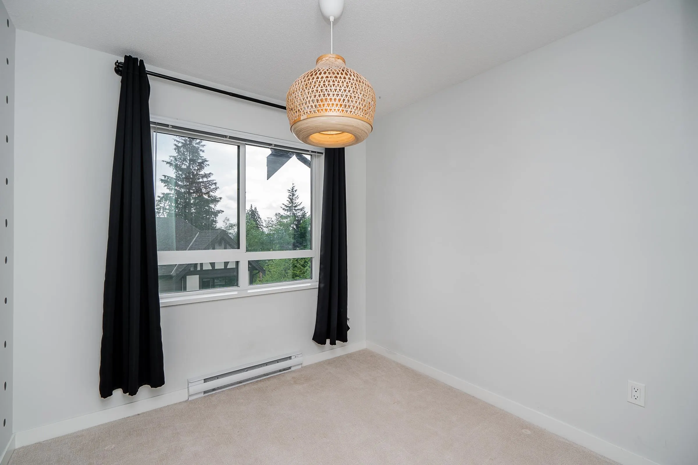 140 3500 Burke Village Promenade