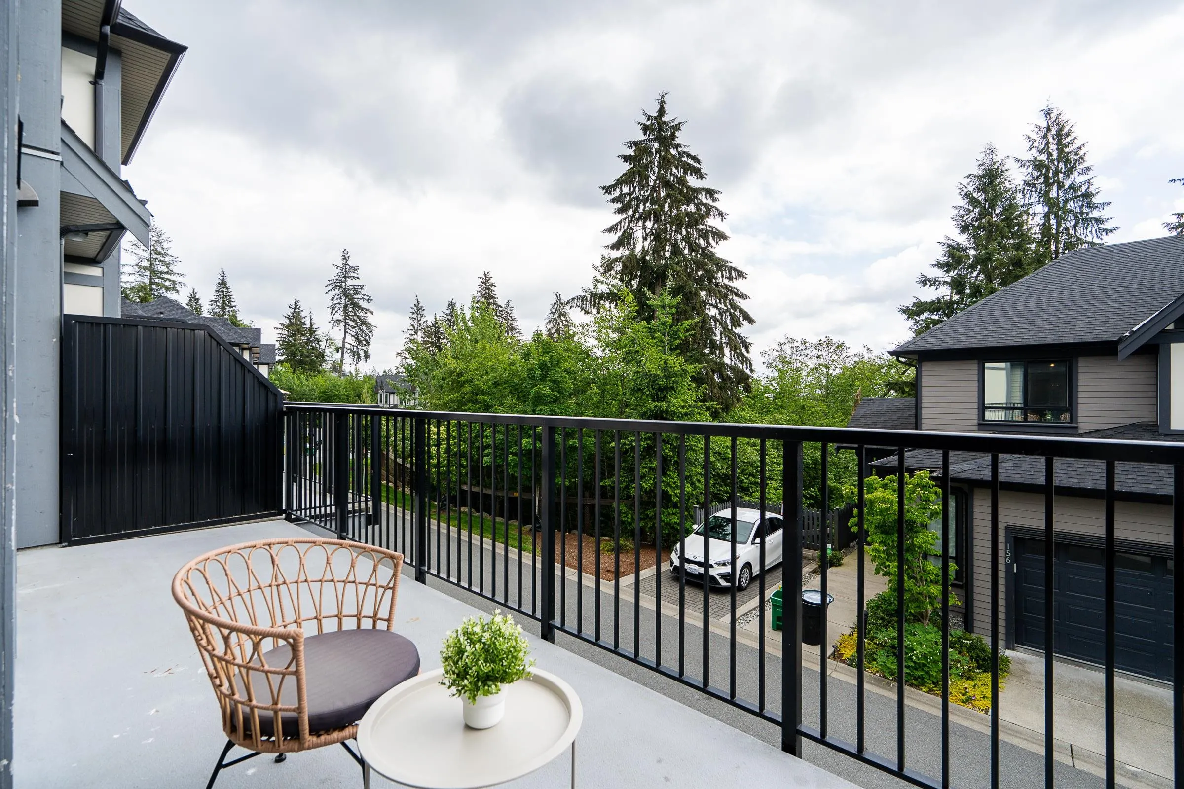 140 3500 Burke Village Promenade