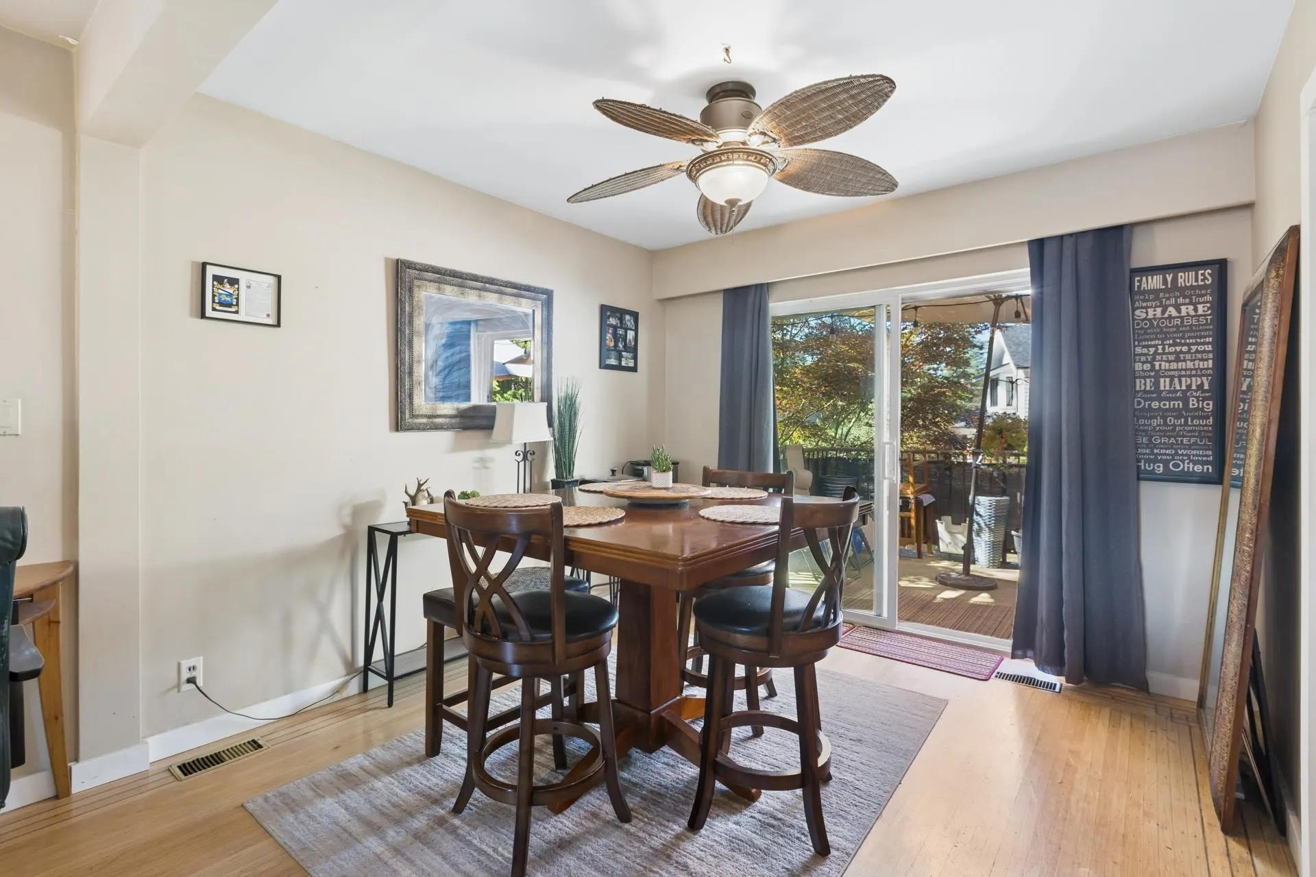 4379 Capilano Road