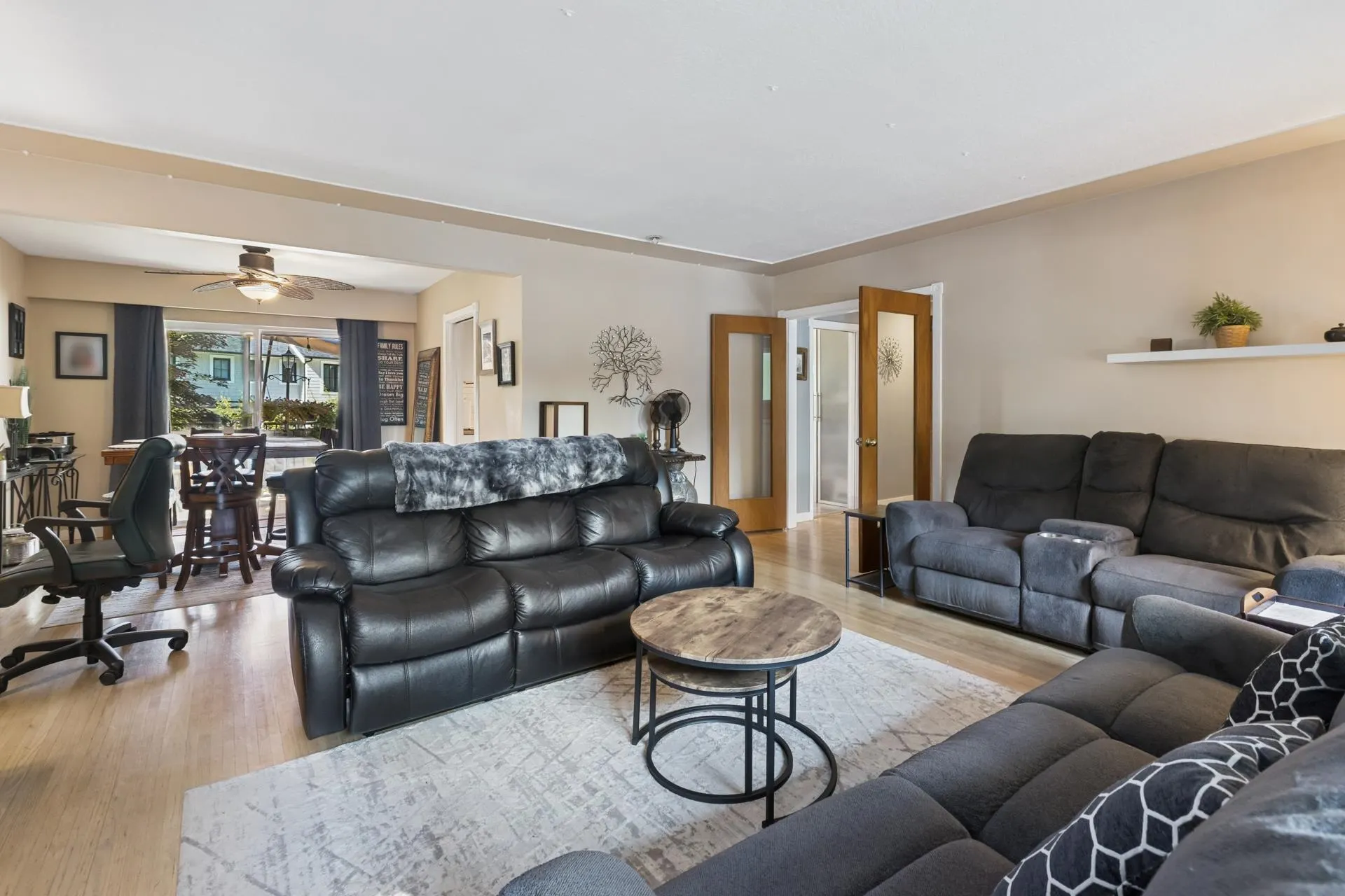 4379 Capilano Road