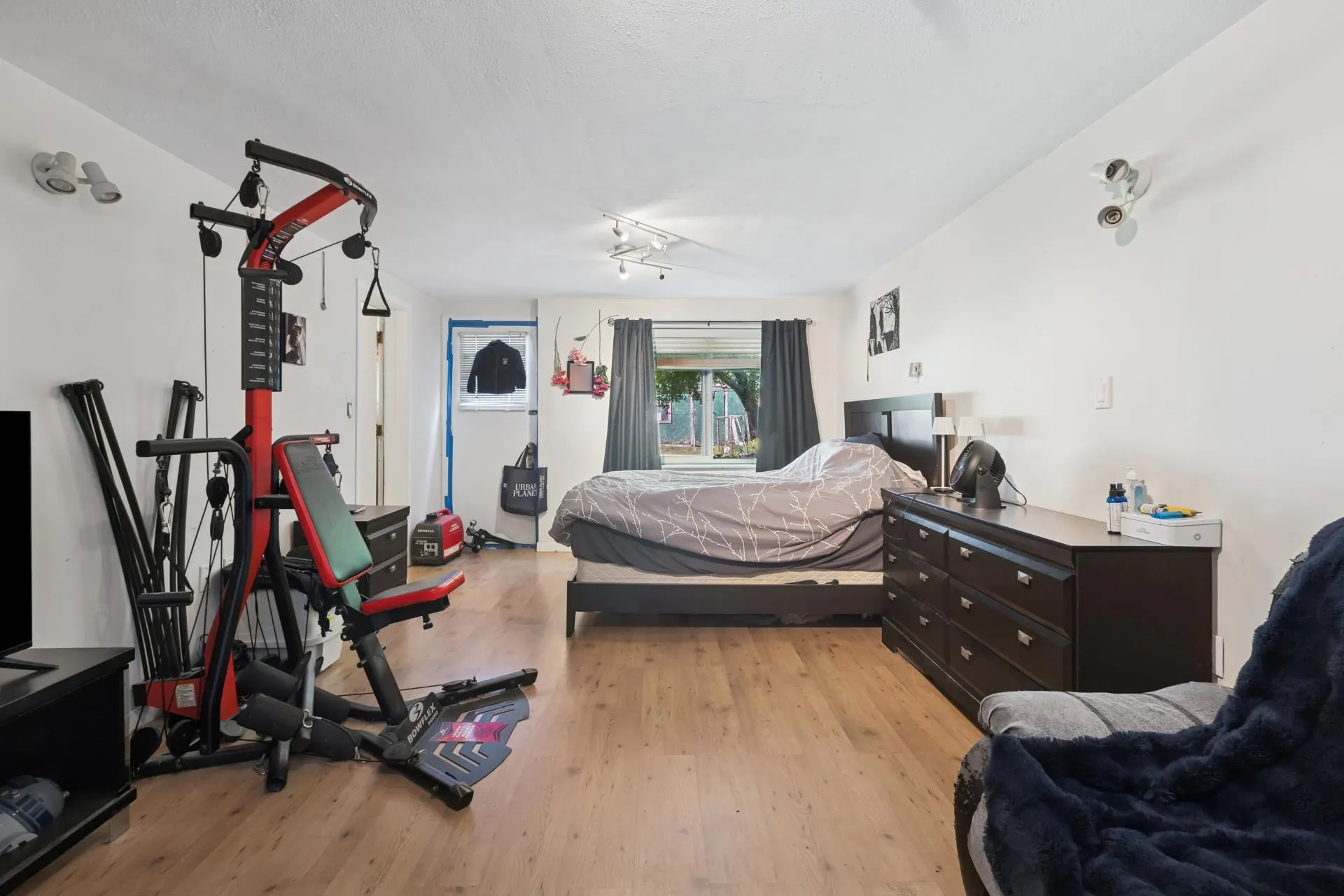 4379 Capilano Road