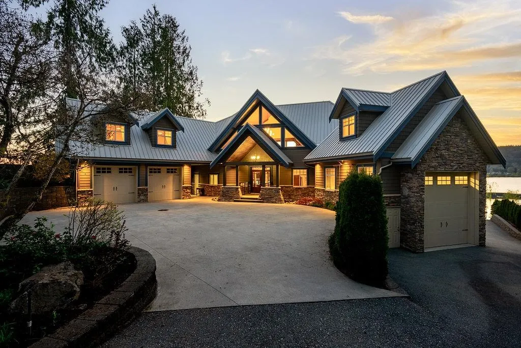 9663 Silverglen Drive