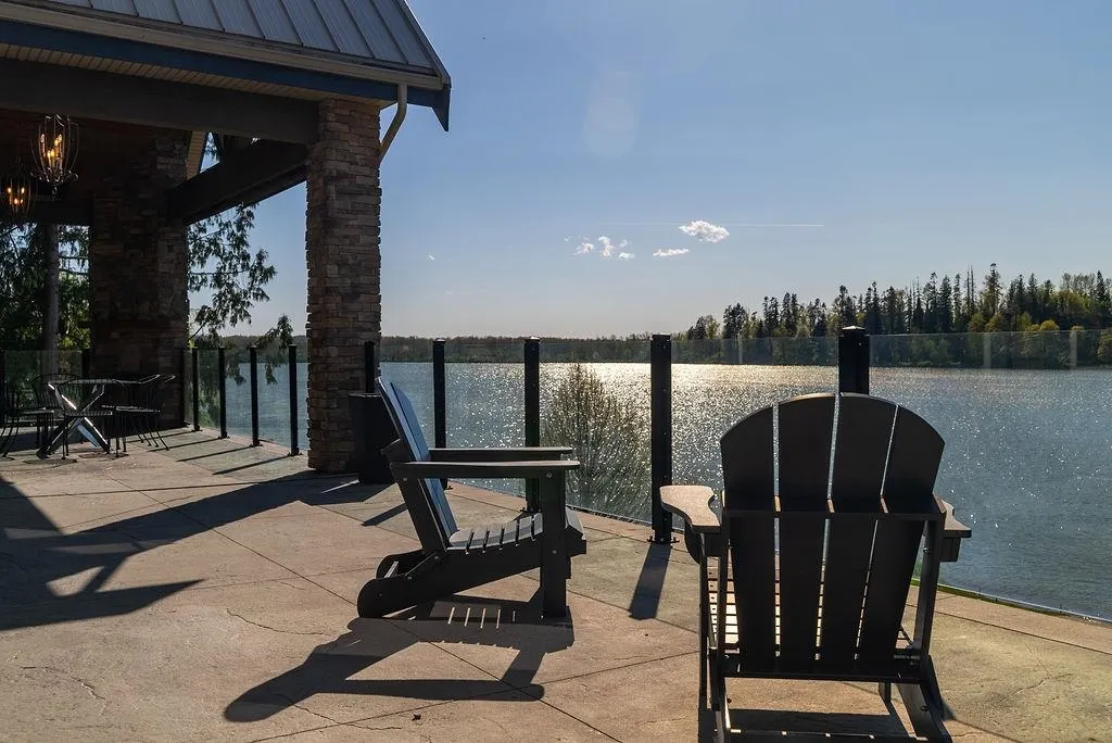 9663 Silverglen Drive