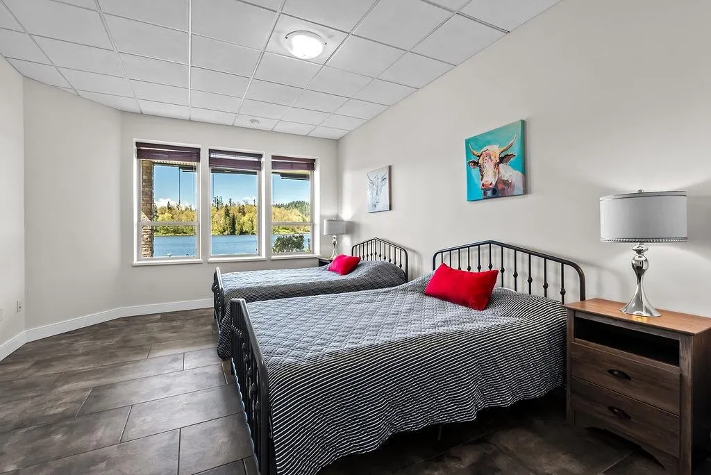 9663 Silverglen Drive