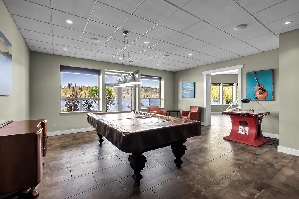 9663 Silverglen Drive