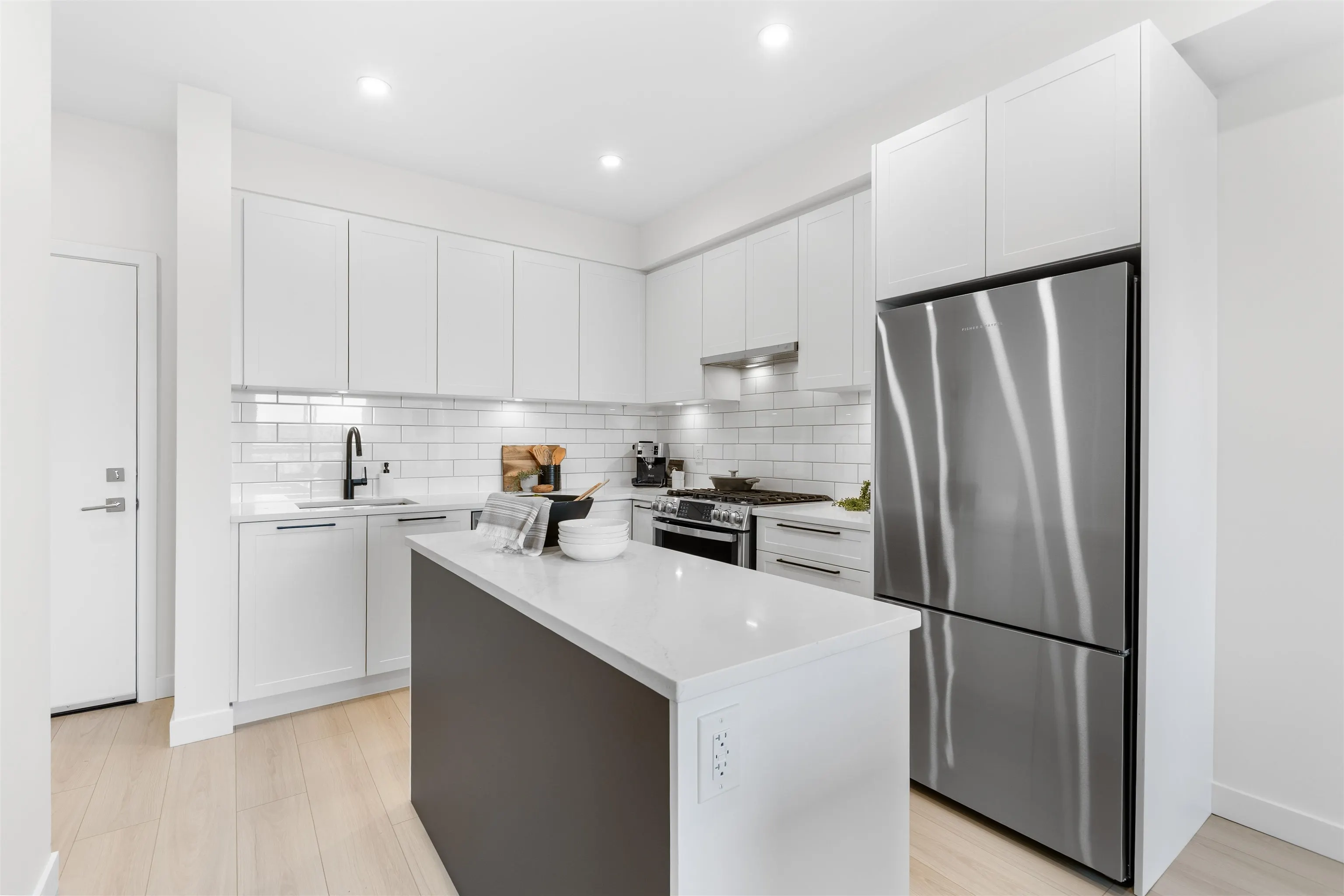 511 32174 George Ferguson Way