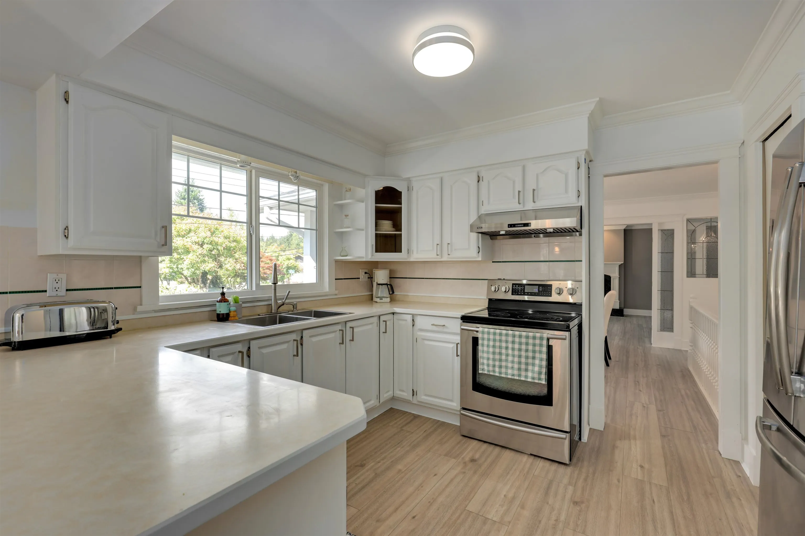 6488 Sunshine Place