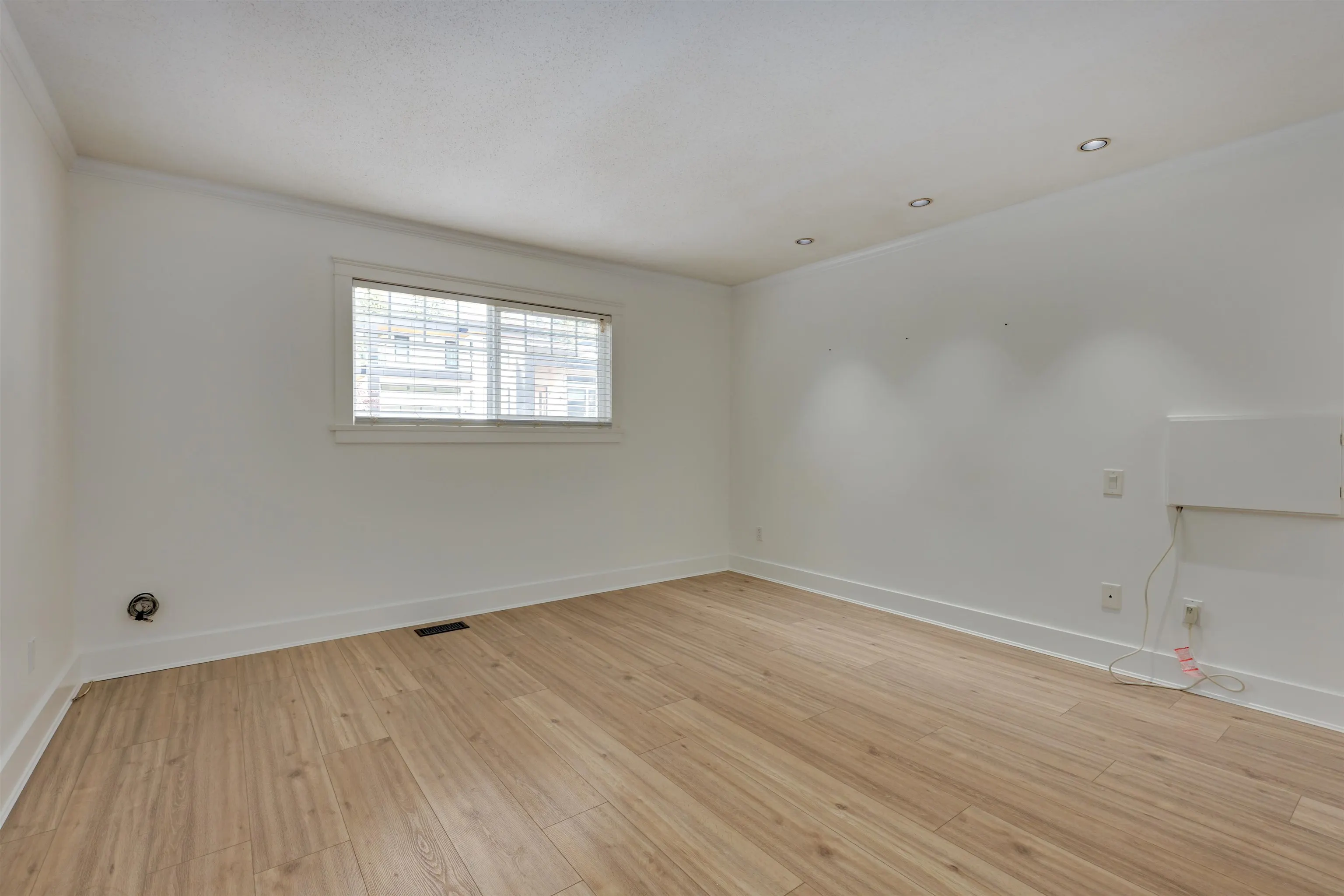 6488 Sunshine Place