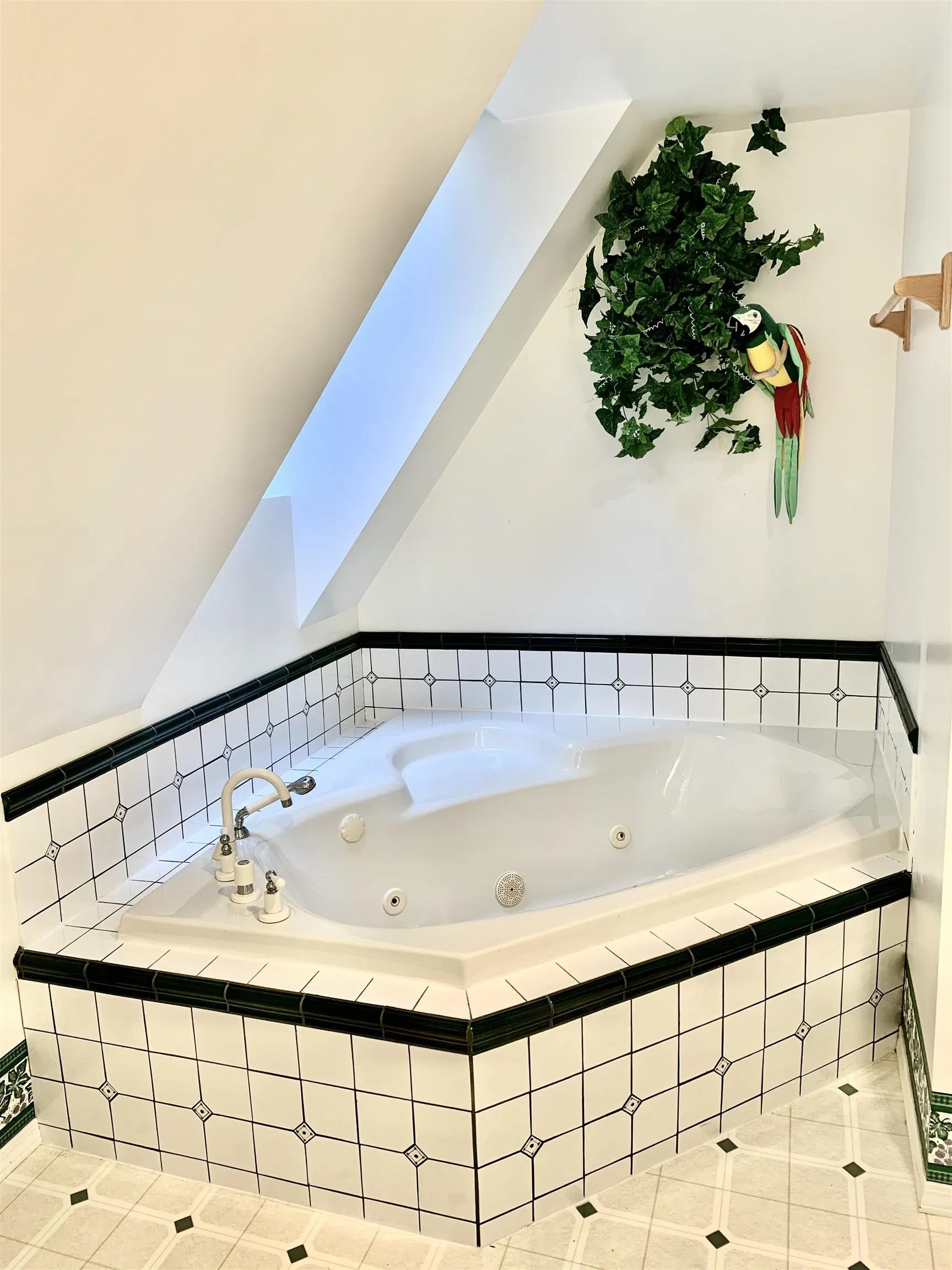 14580 Chalet Crescent