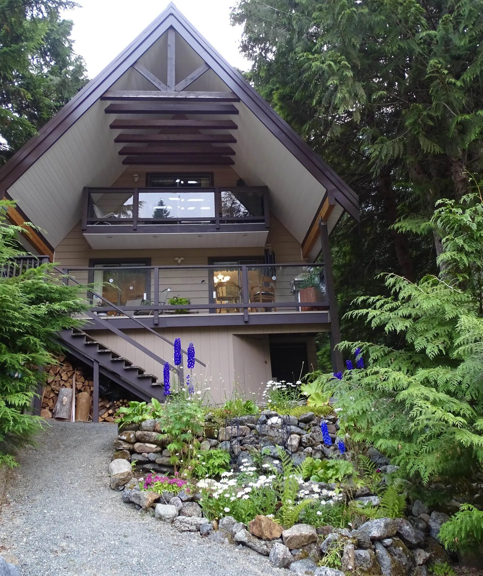 14580 Chalet Crescent