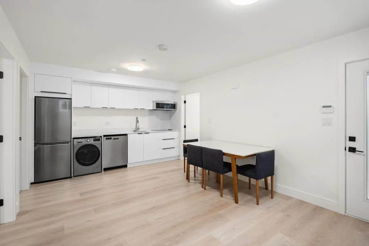 Basement Suite 7340 Maple Street