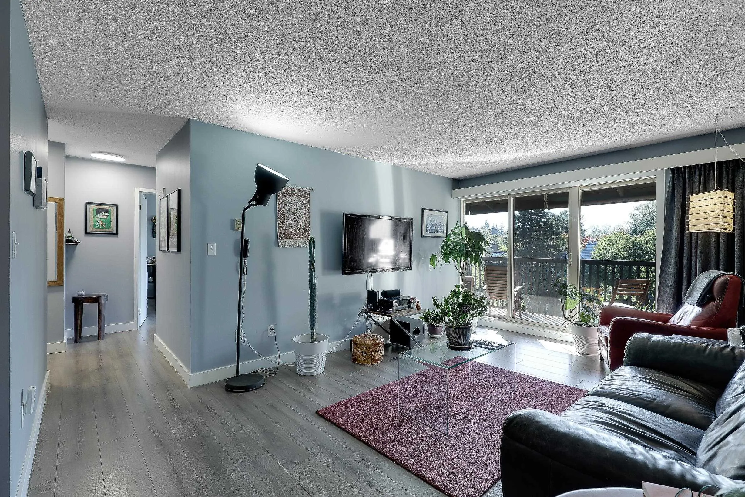 409 9857 Manchester Drive