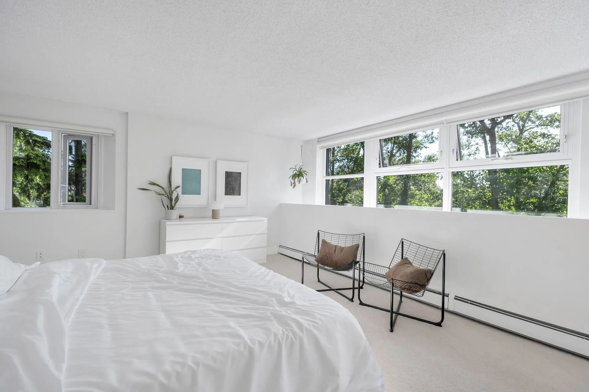 111 1350 View Crescent
