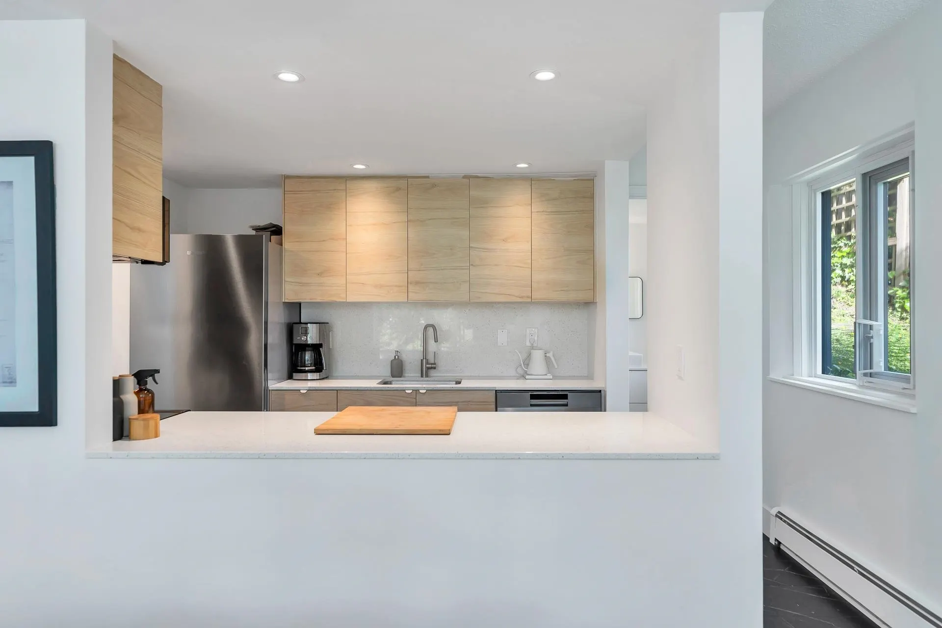 111 1350 View Crescent