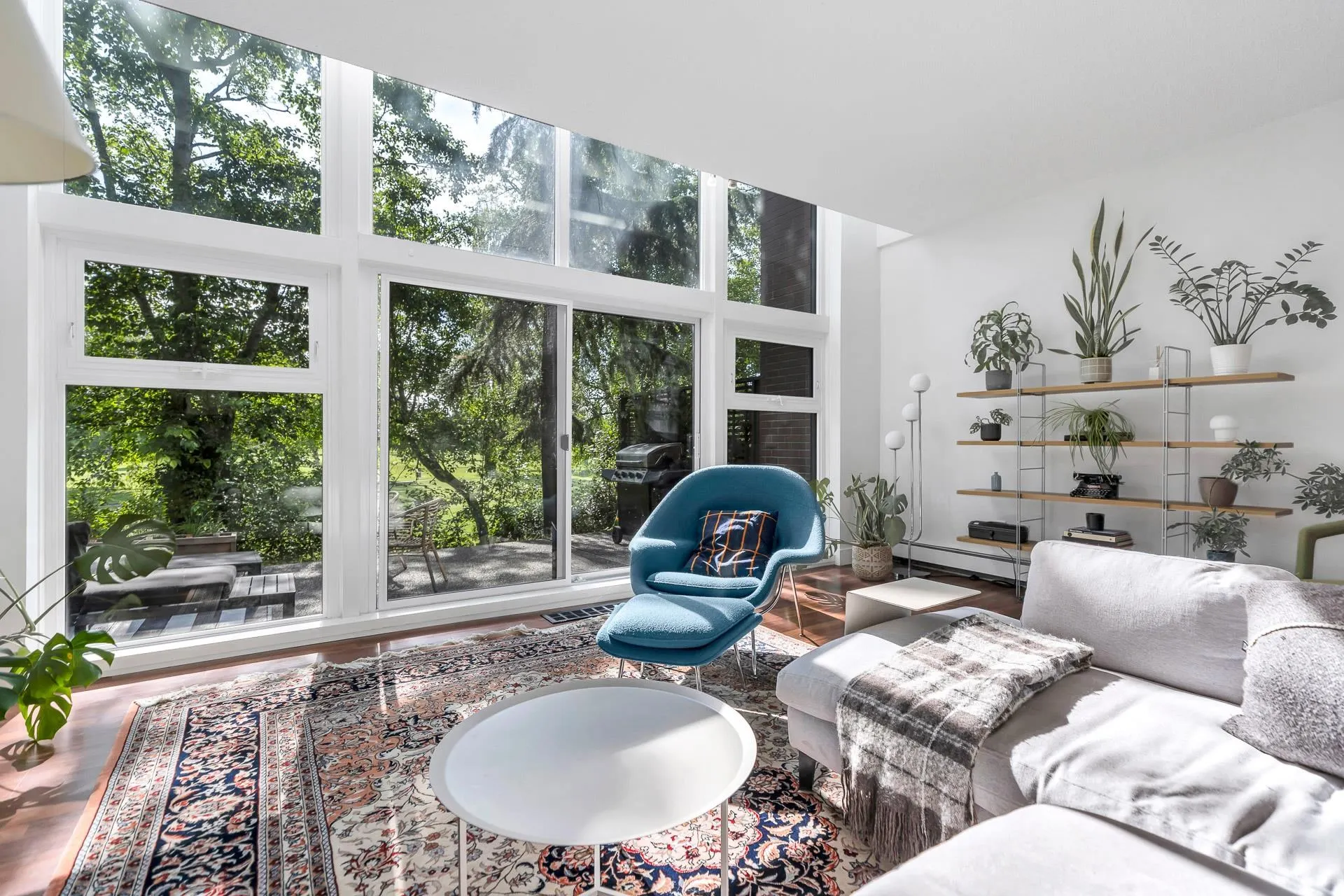 111 1350 View Crescent