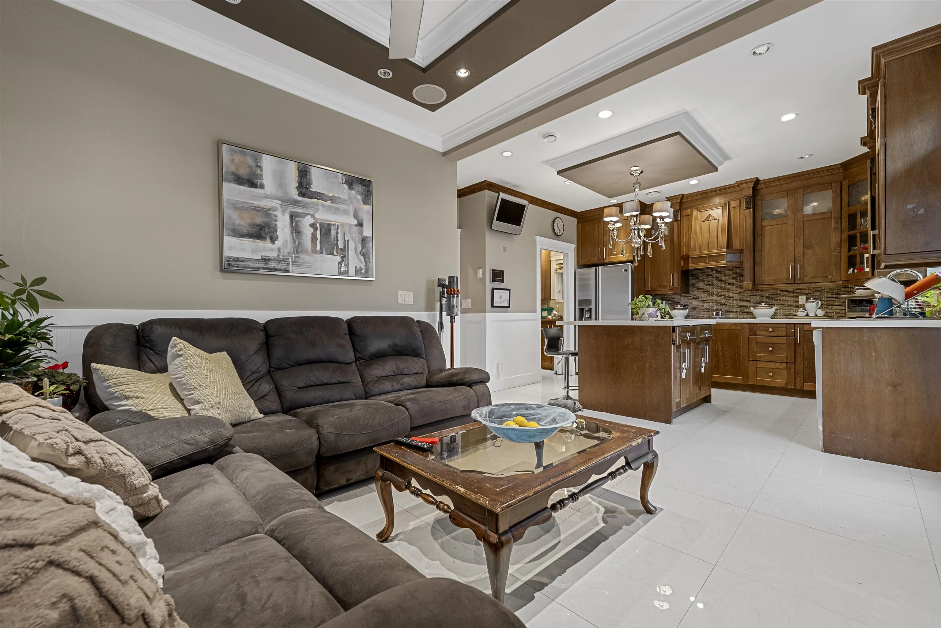 136 E 59th Avenue