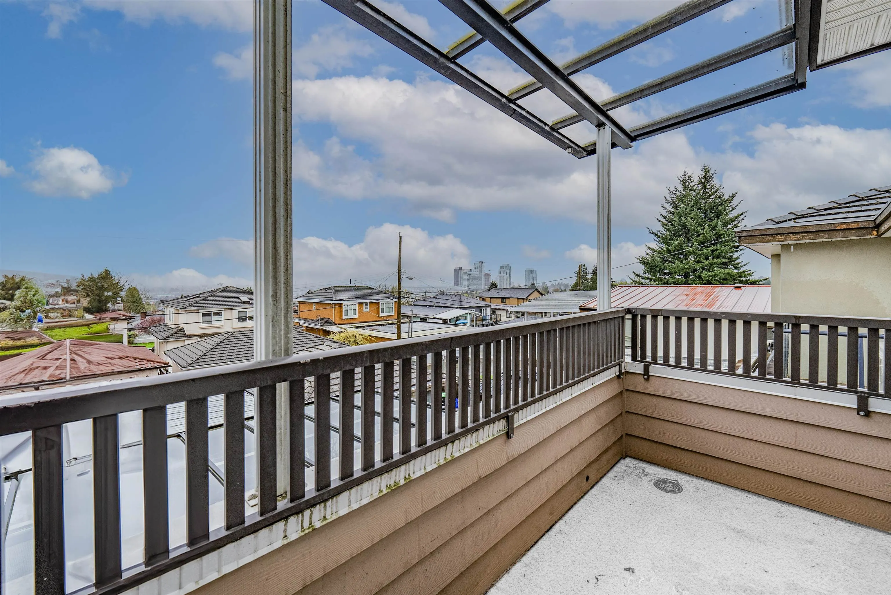 136 E 59th Avenue