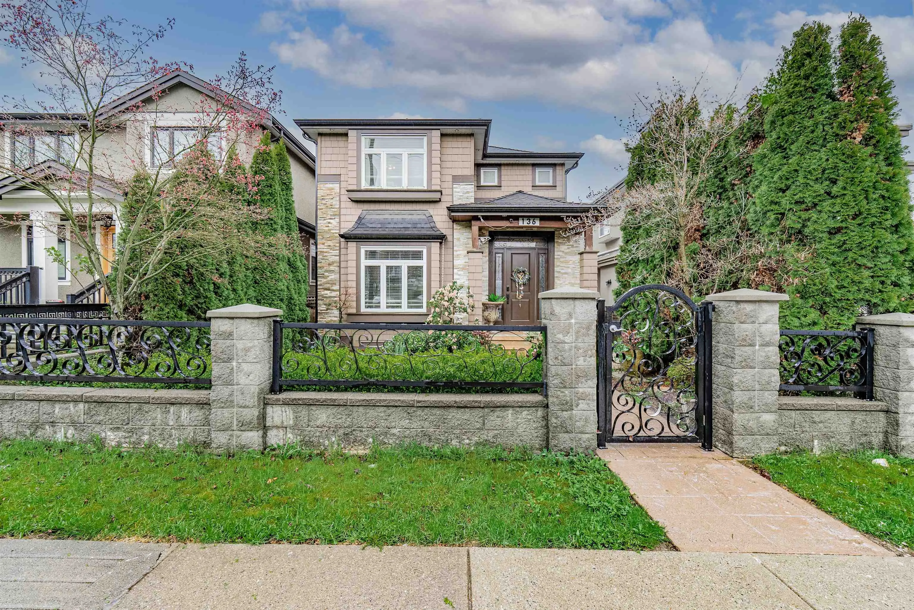 136 E 59th Avenue