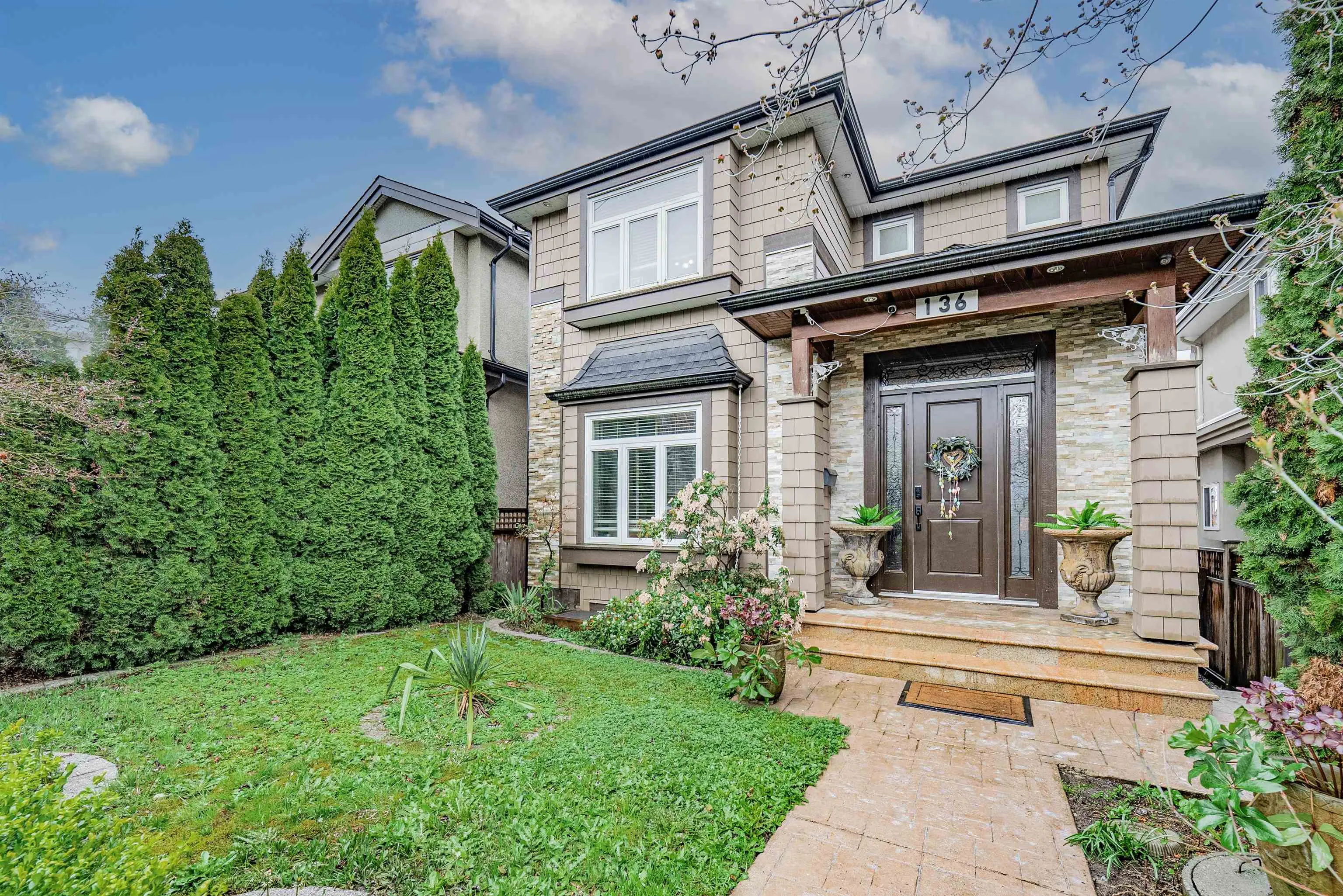 136 E 59th Avenue
