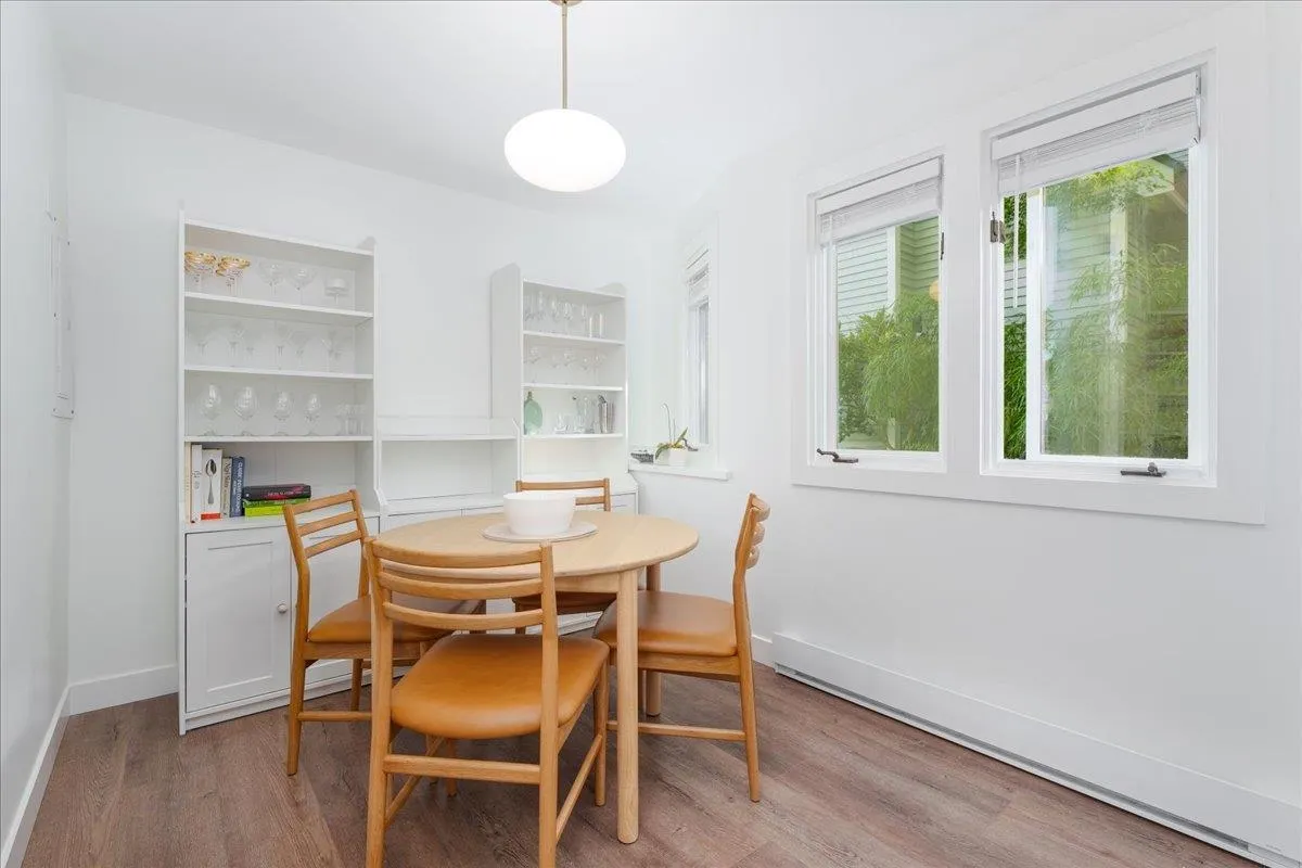 3 2017 W 15th Avenue