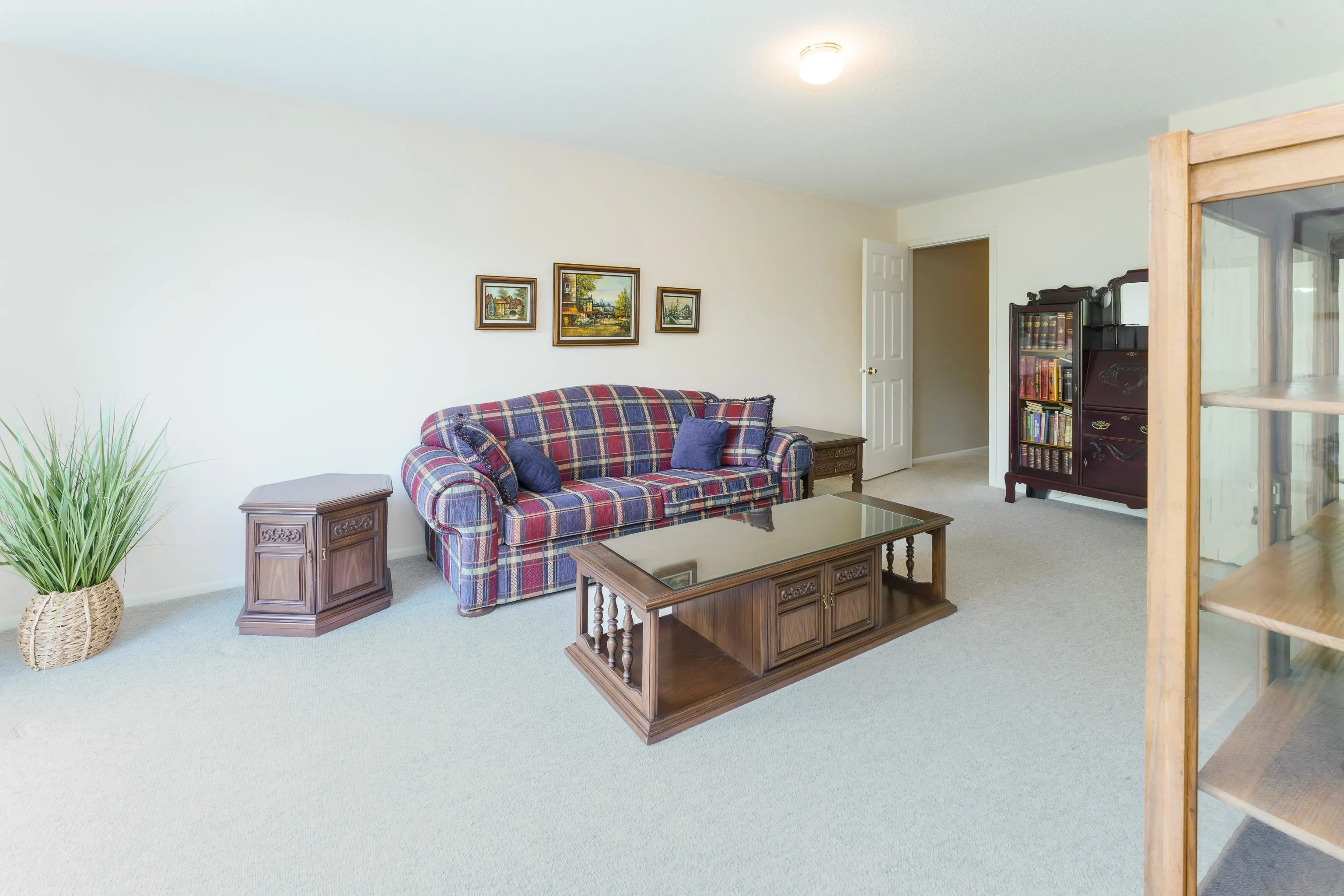 47 9012 Walnut Grove Drive