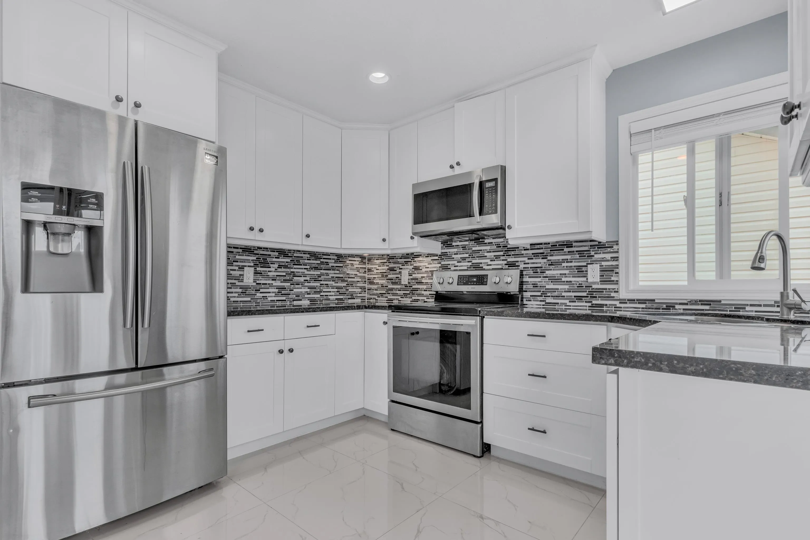 5664 Villa Rosa Place