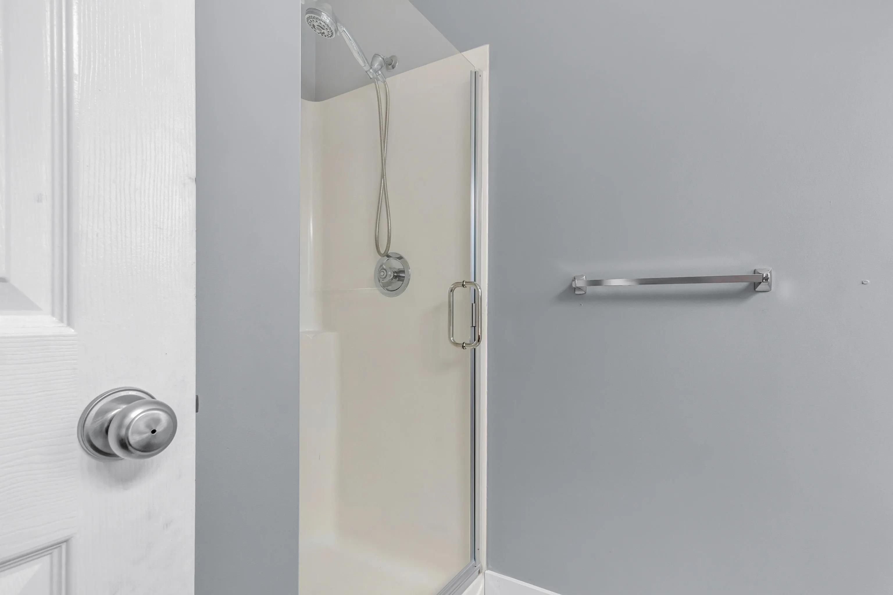 5664 Villa Rosa Place