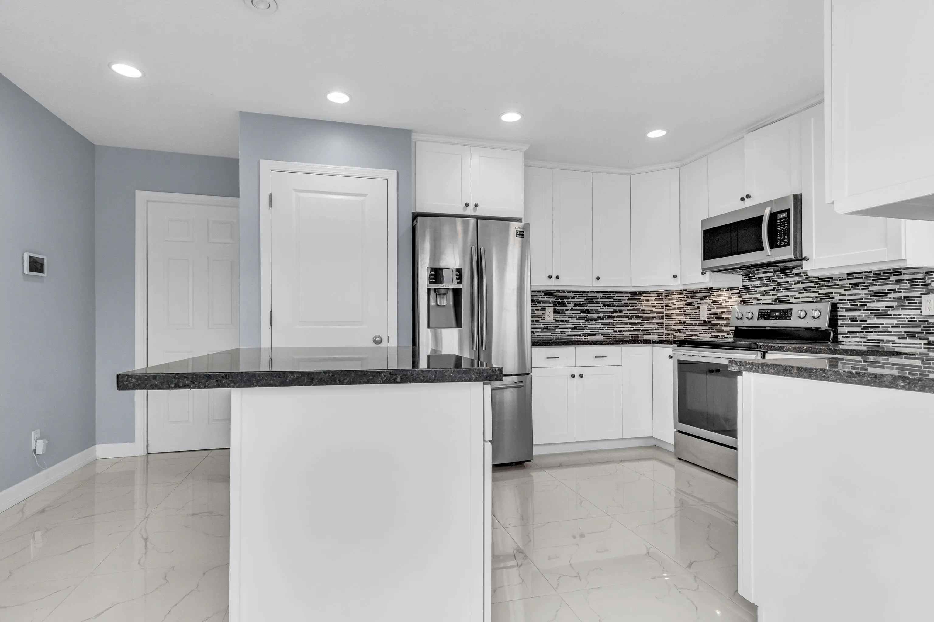 5664 Villa Rosa Place