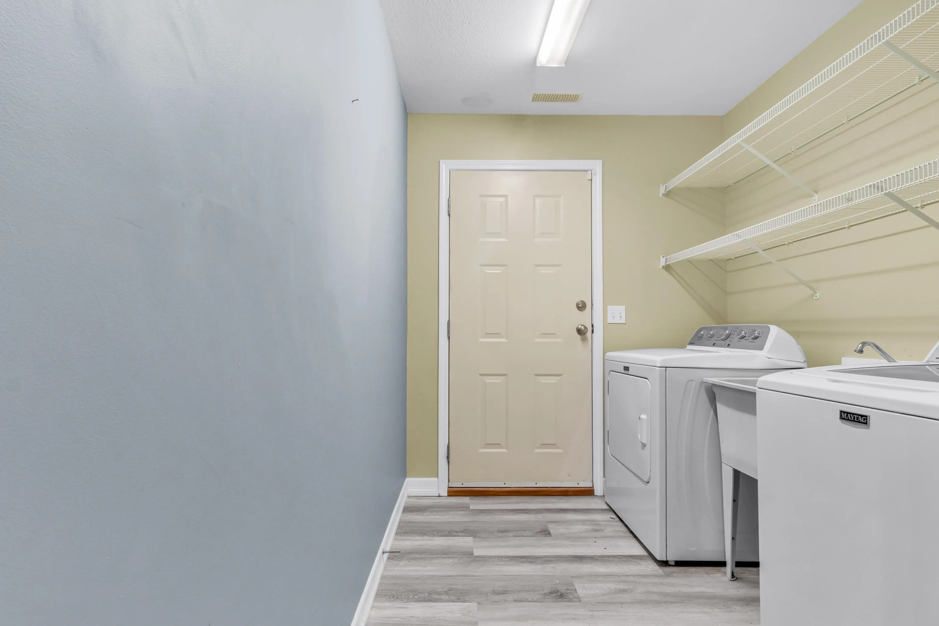 5664 Villa Rosa Place