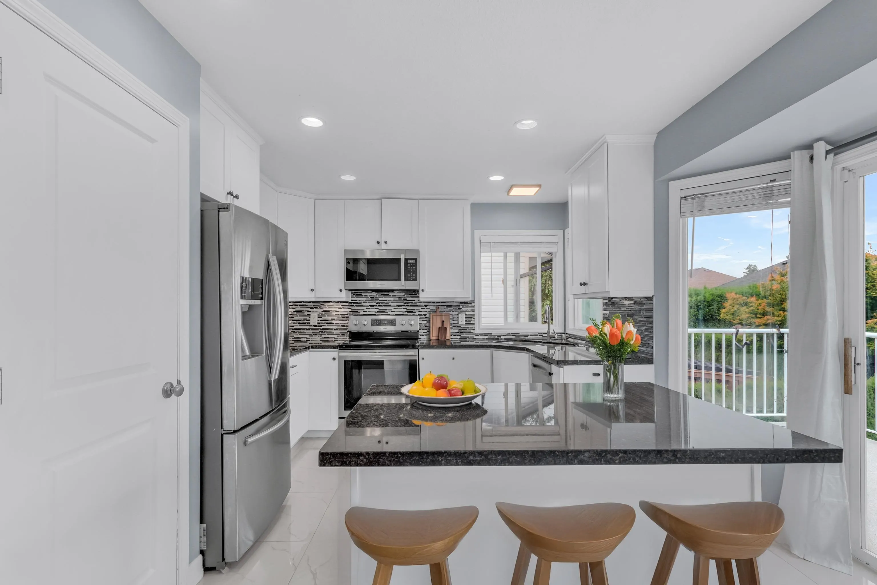 5664 Villa Rosa Place