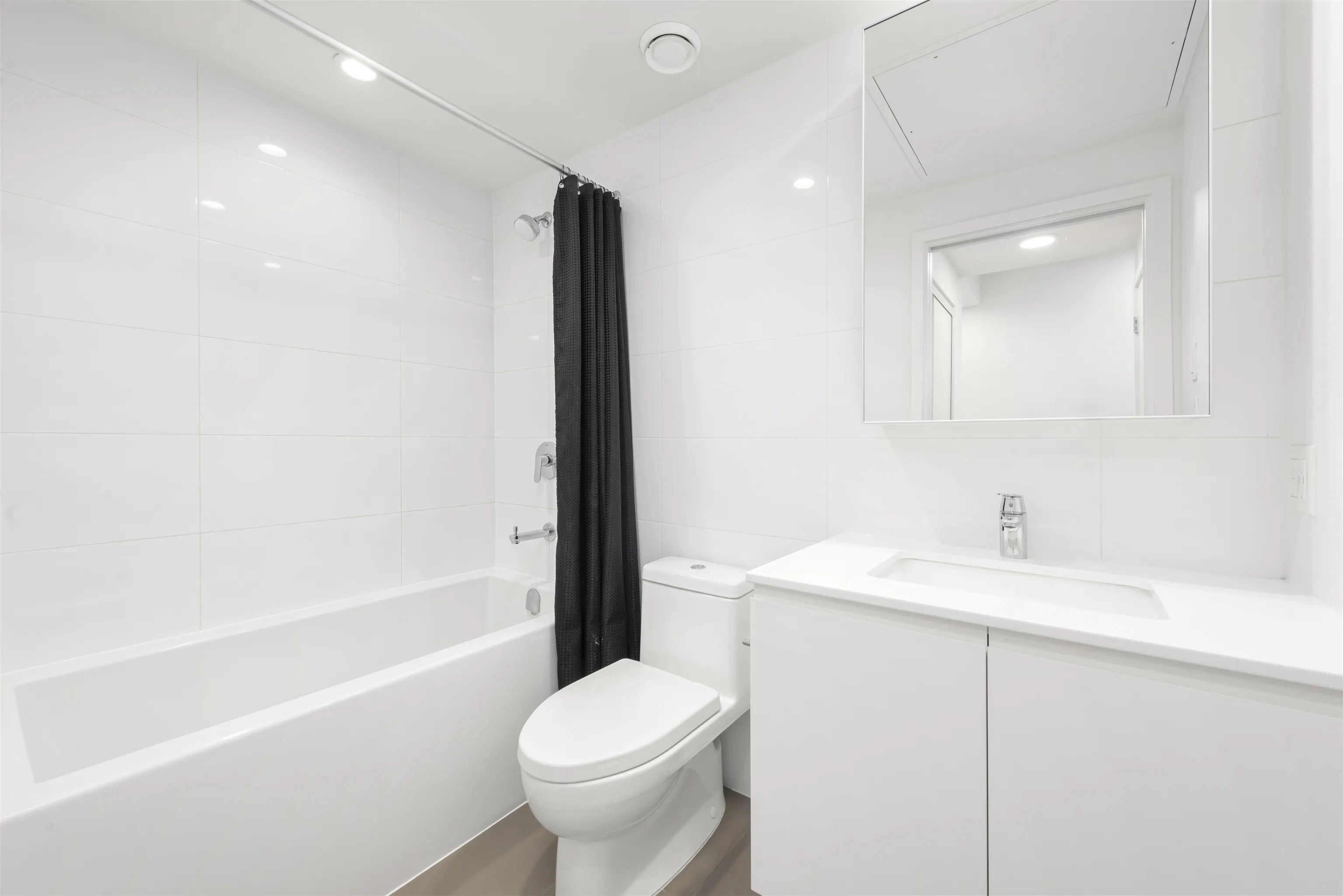 1305 3809 Evergreen Place