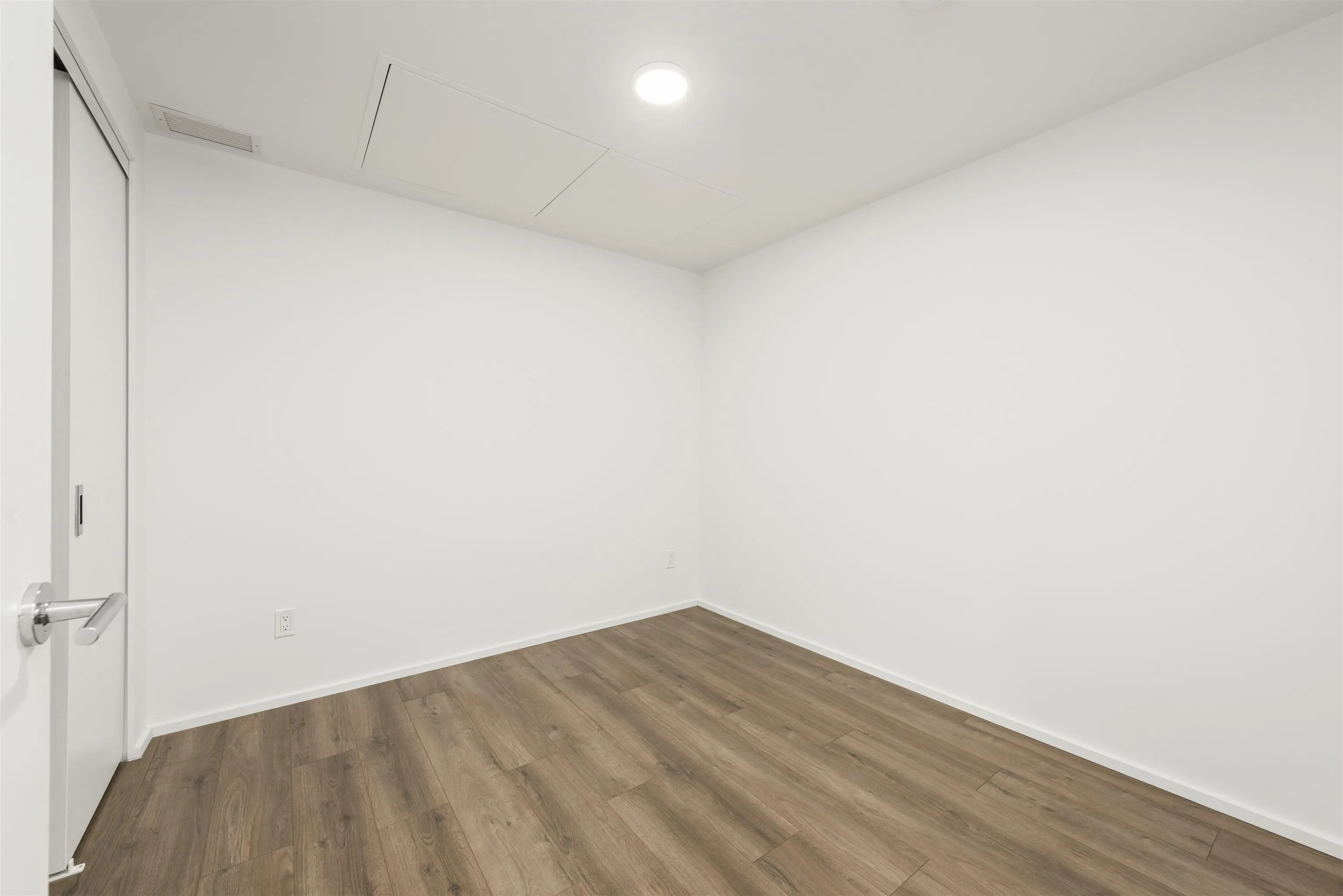1305 3809 Evergreen Place