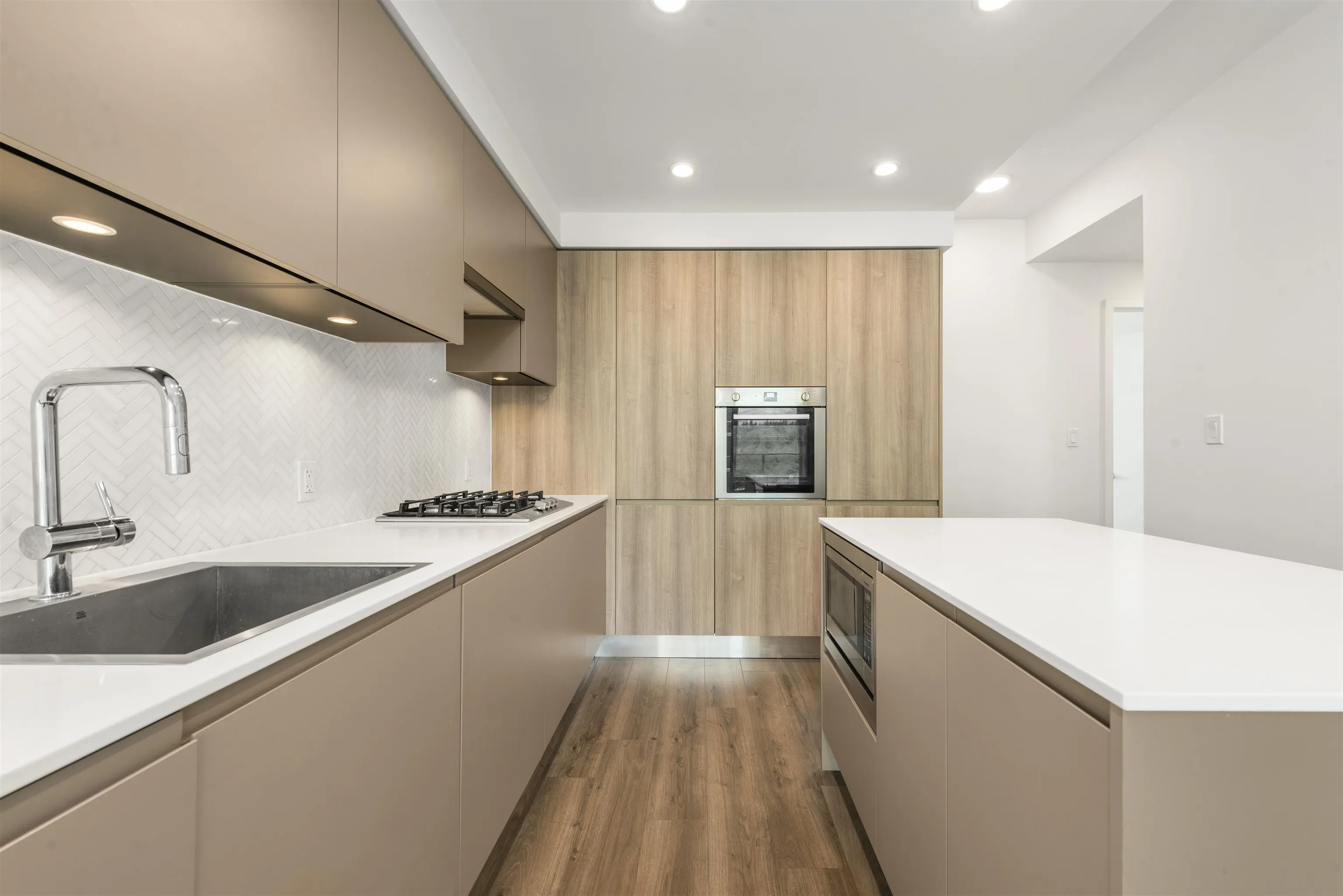 1305 3809 Evergreen Place