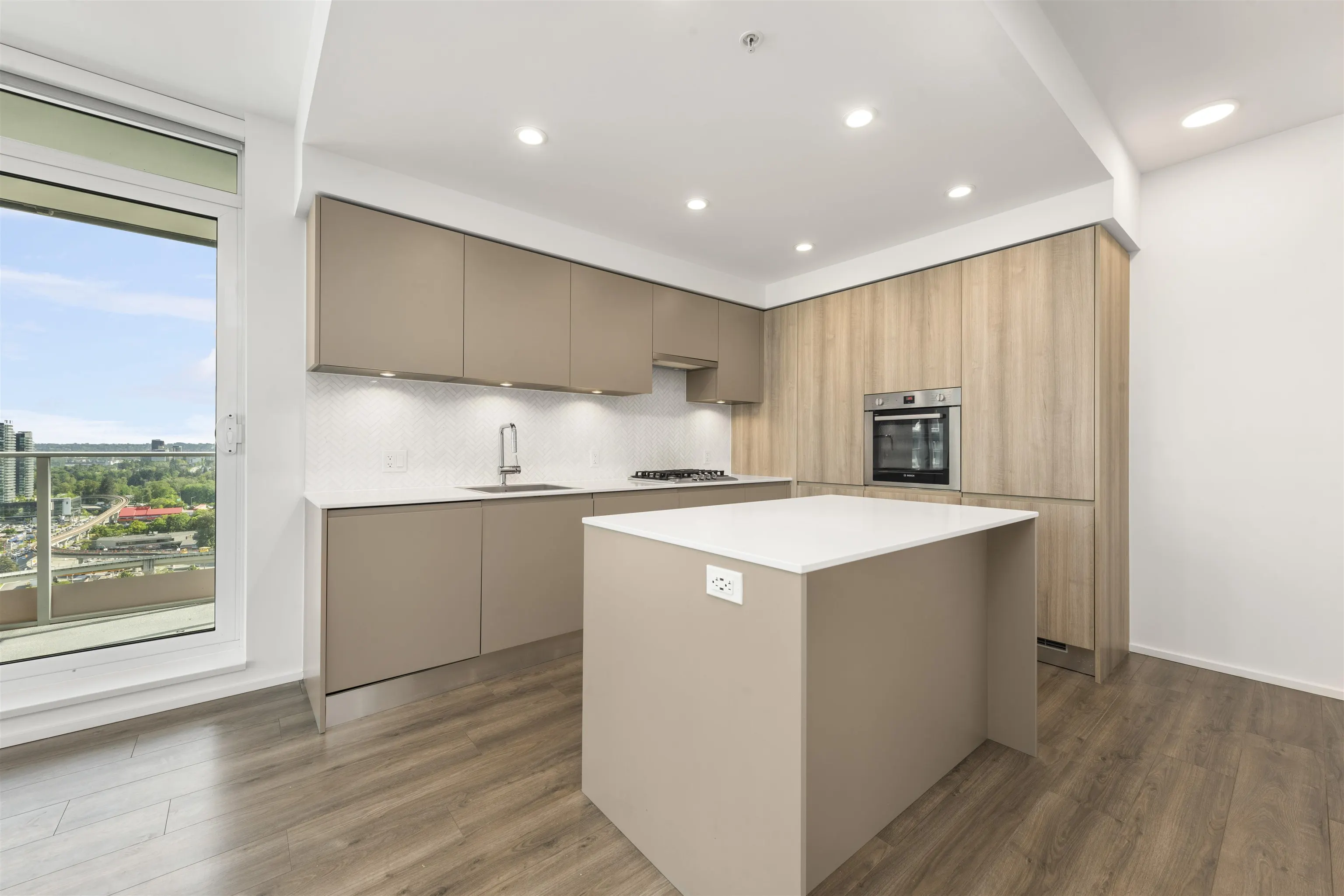 1305 3809 Evergreen Place