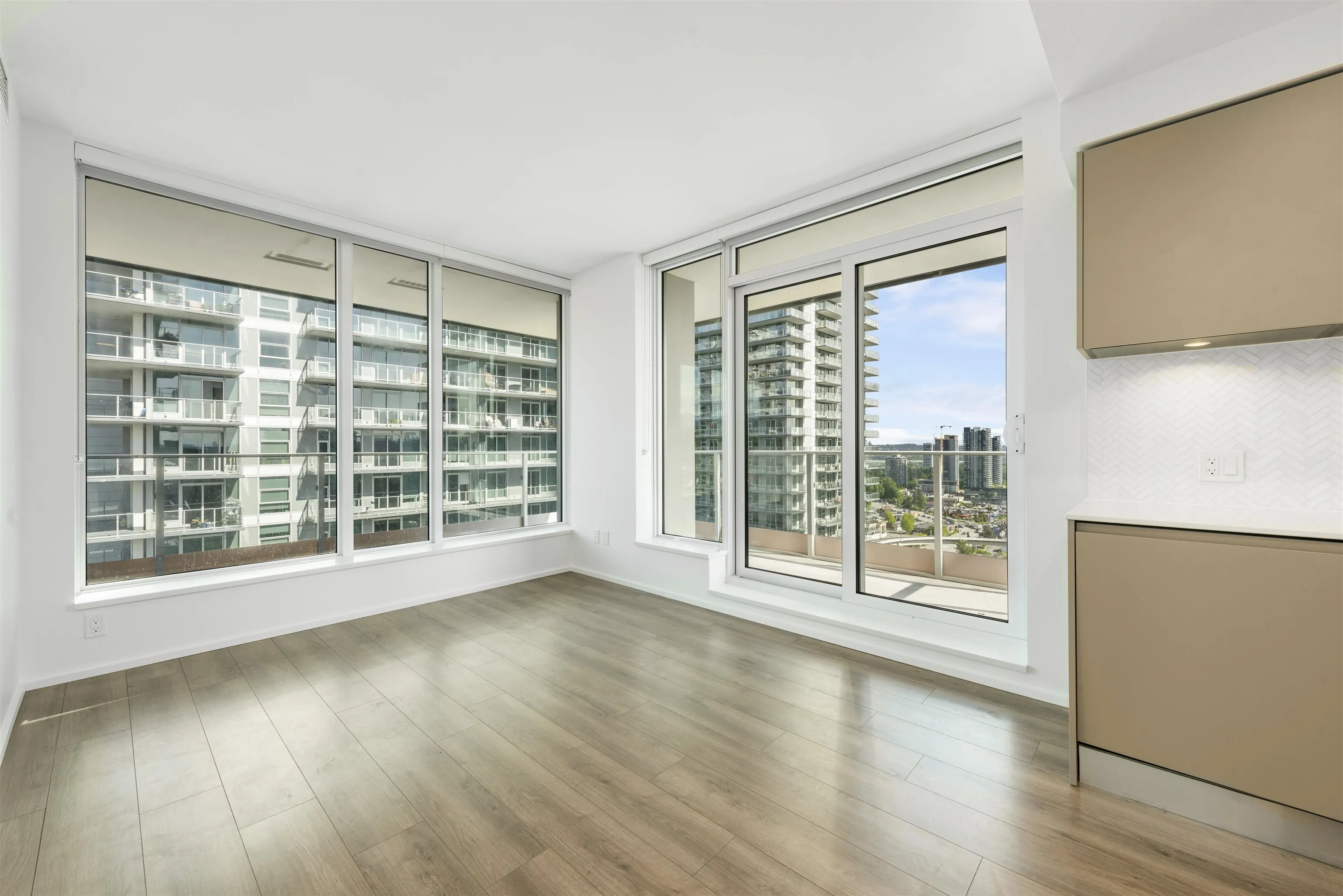 1305 3809 Evergreen Place