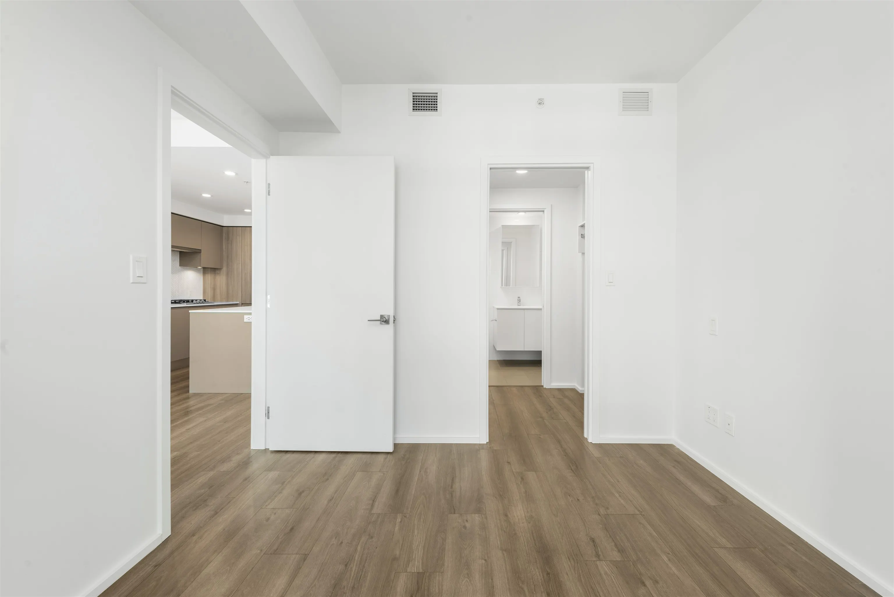 1305 3809 Evergreen Place