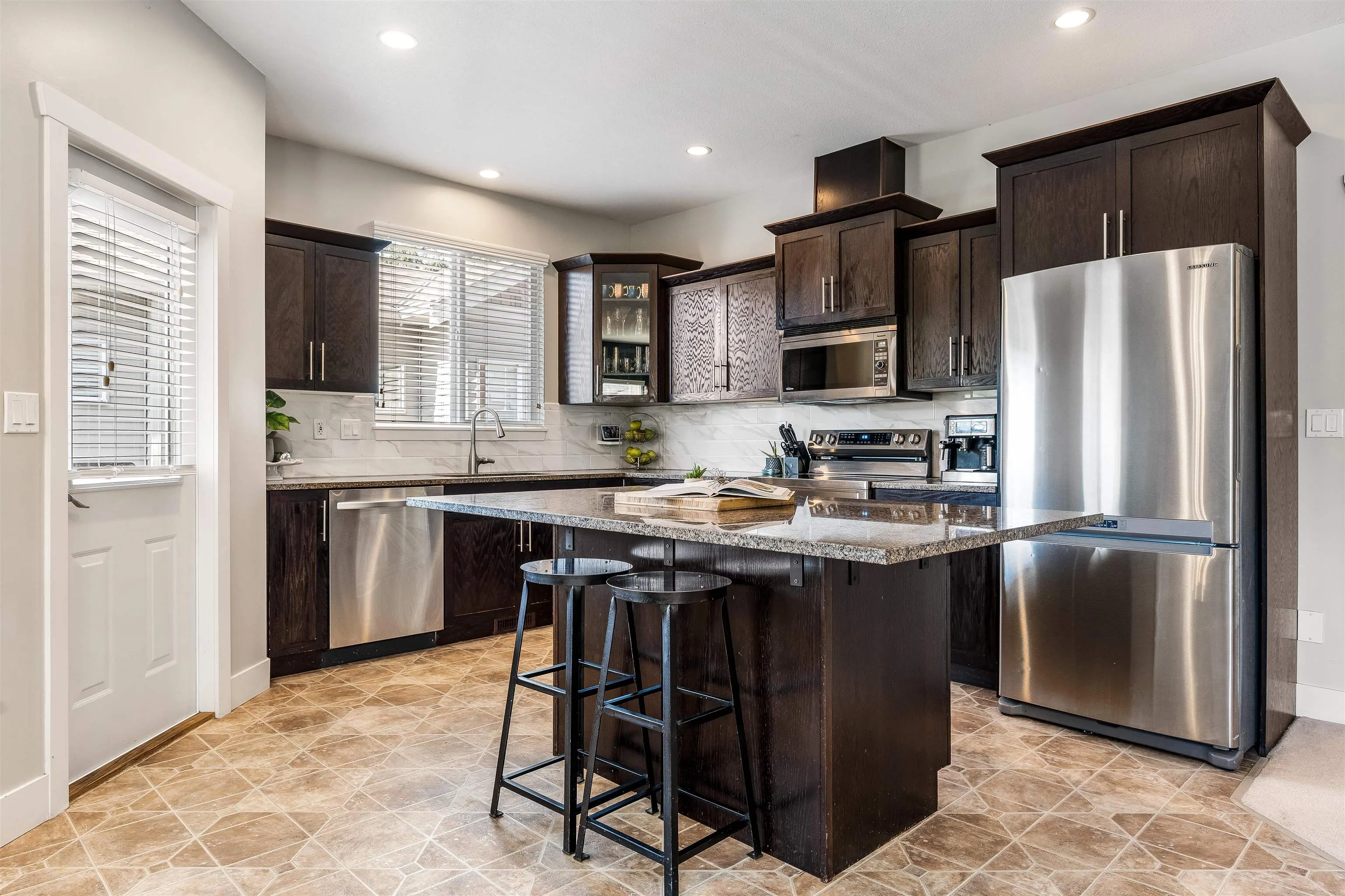 3 46238 Strathcona Road