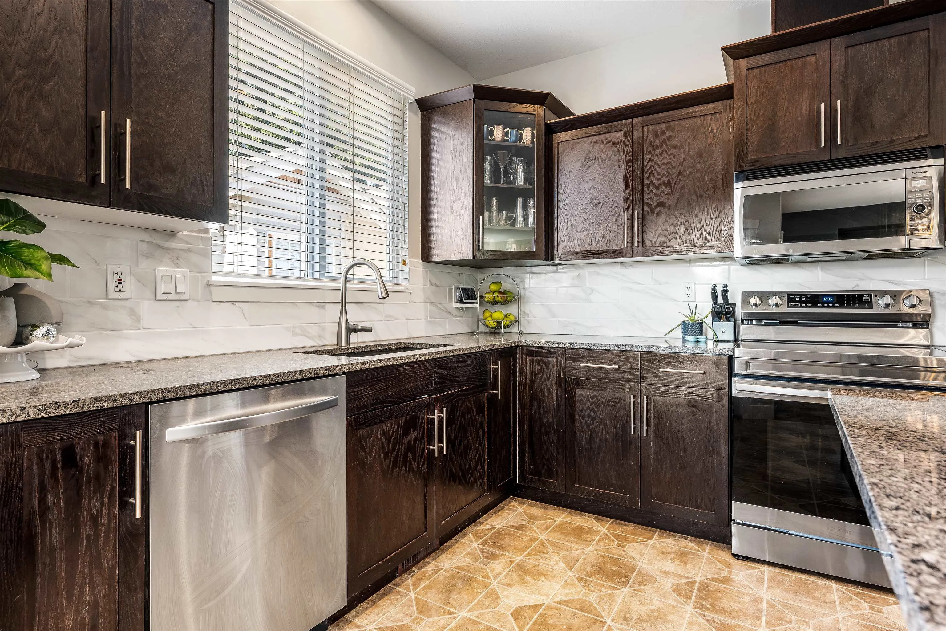 3 46238 Strathcona Road