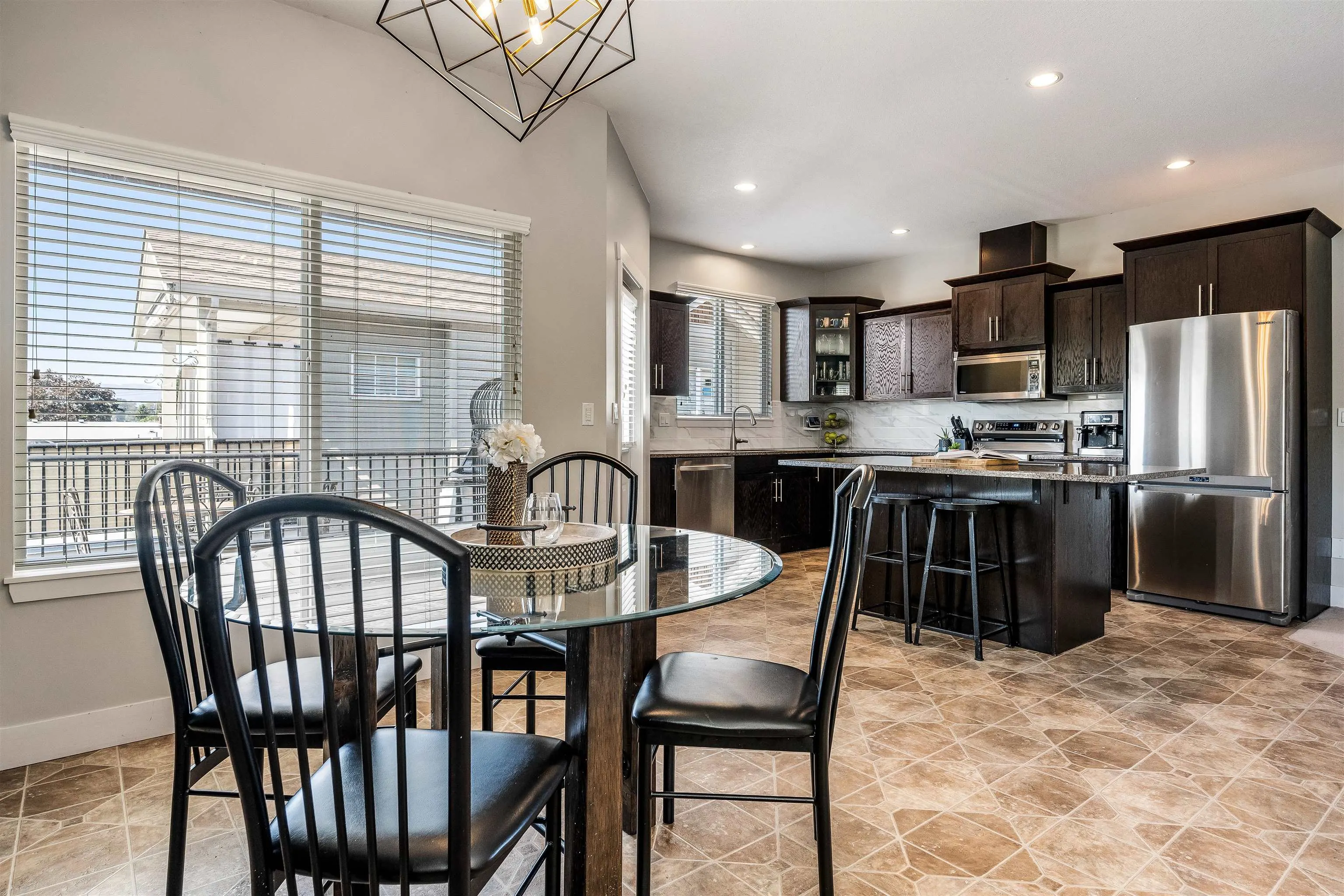 3 46238 Strathcona Road